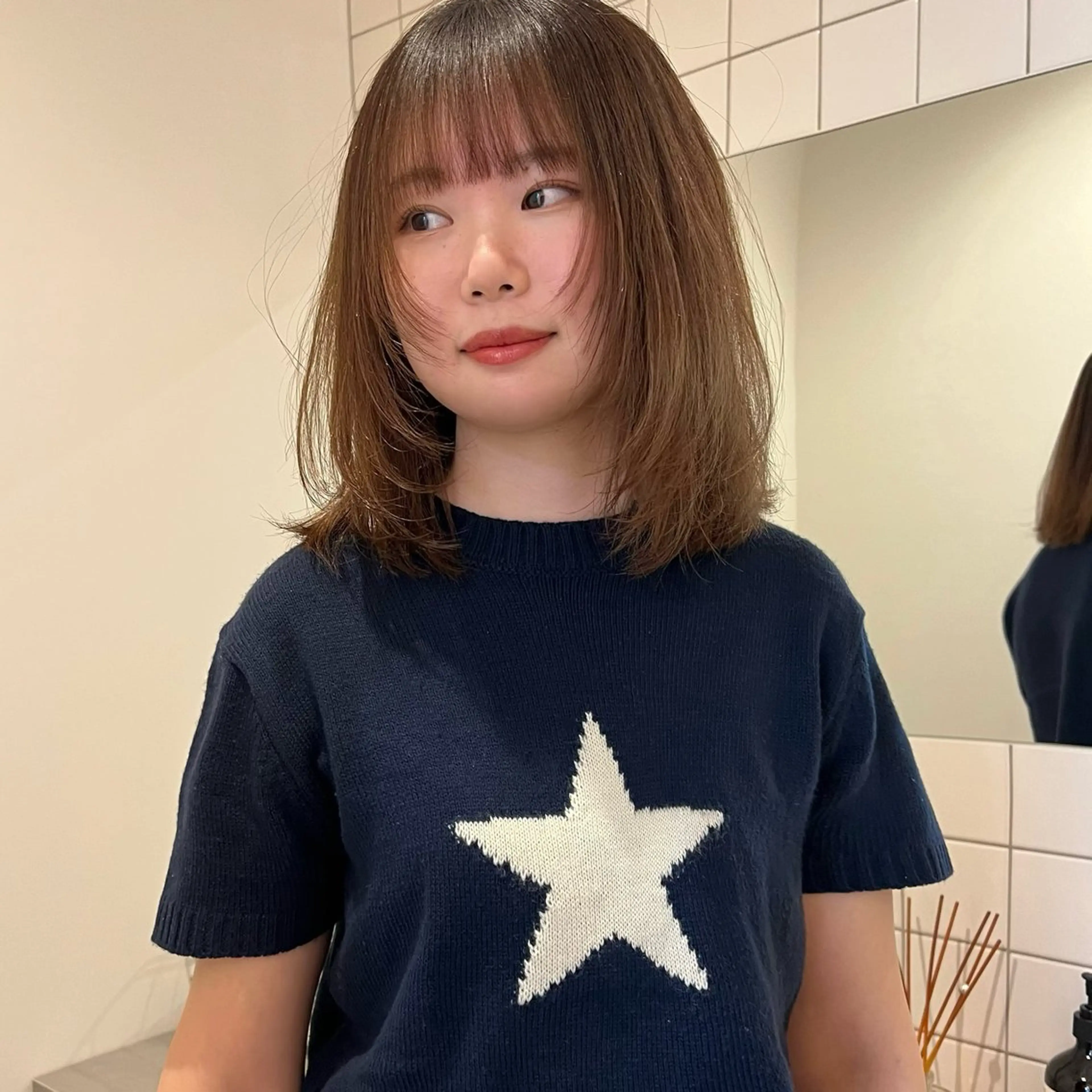 ミディアム 舟橋耀/ブリーチカラ ー/レイヤーカットのヘアスタイル