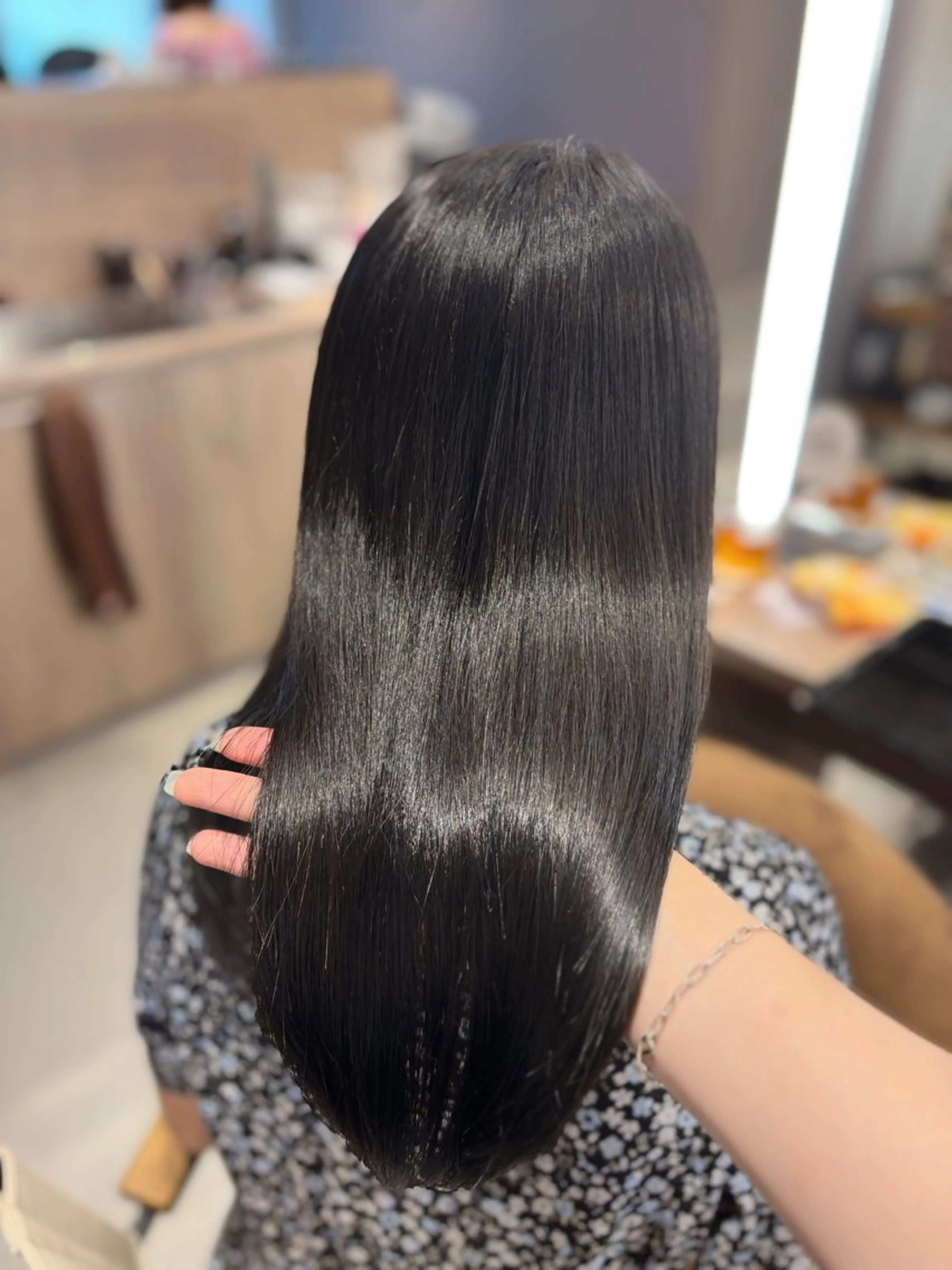 セミロング カラー オリーブカラー 縮毛矯正 カット ヘアカラー レイヤーカット/ボブ /nene🍥⋆*のヘアスタイル