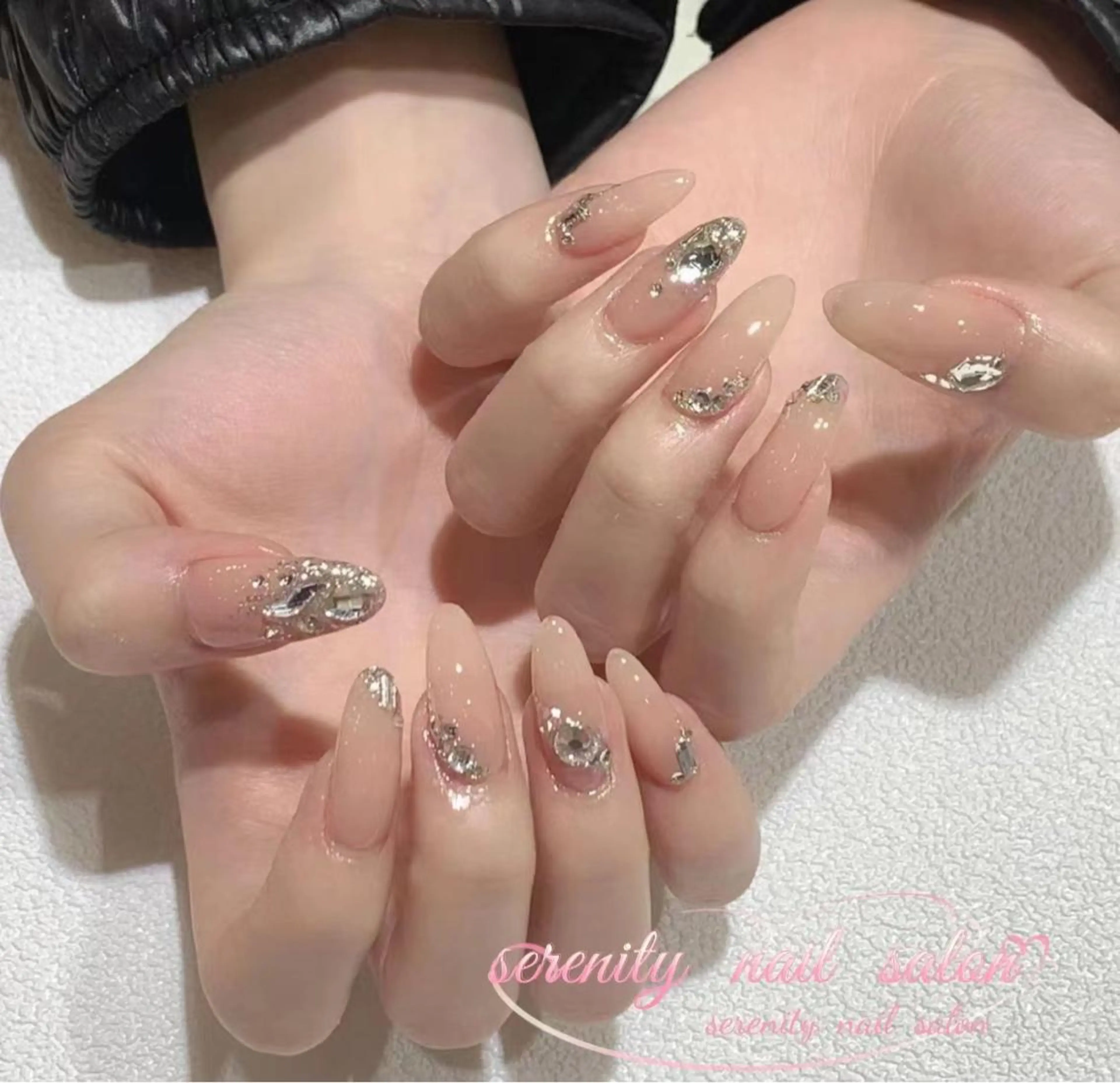 ネイル ハンドネイル ハンドケア ✨Serenity ワンホンネイルのネイルデザイン