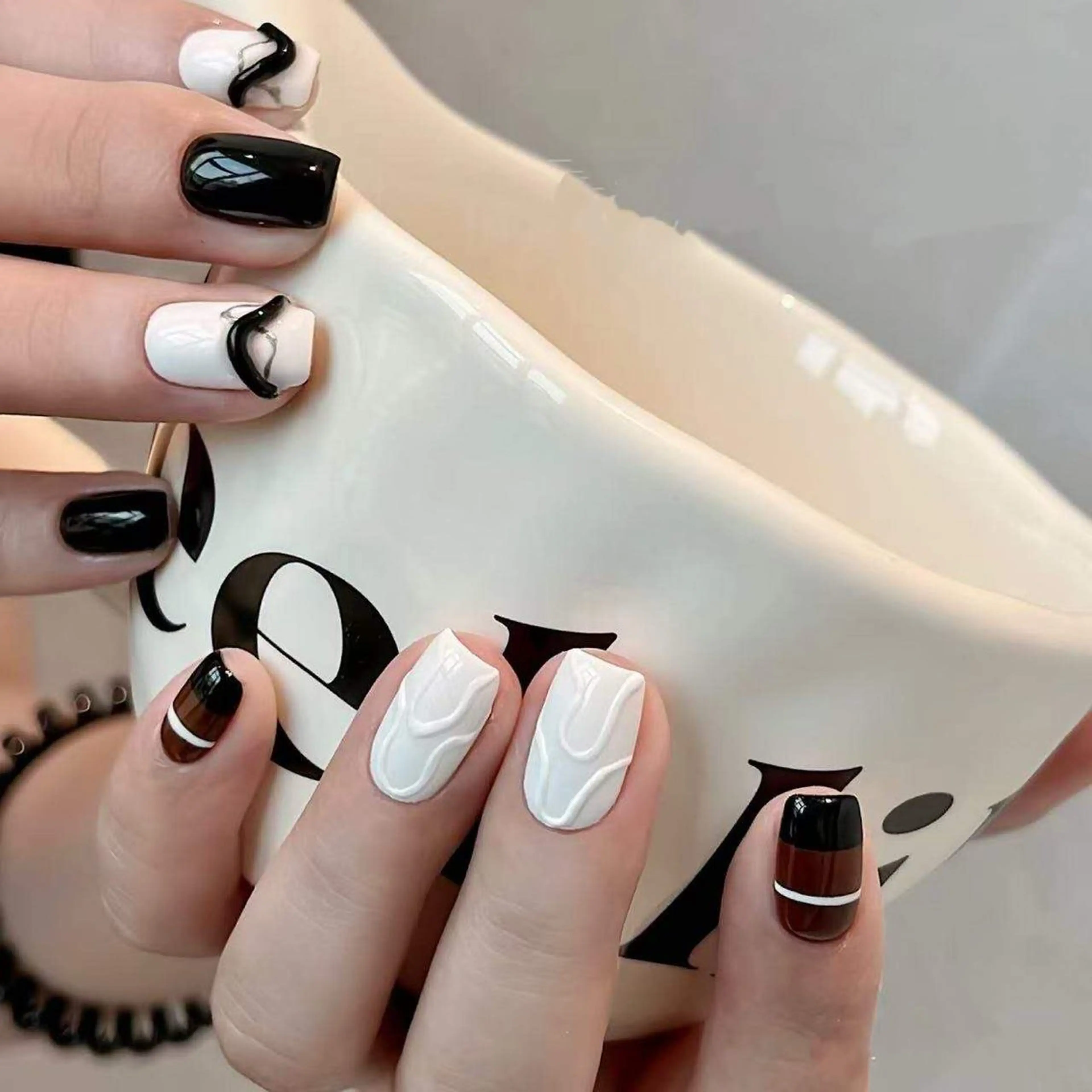 ネイル オーロラネイル フラワーネイル フットネイル フレンチネイル ジェルネイル ハンドネイル 相沢 さやかのネイルデザイン