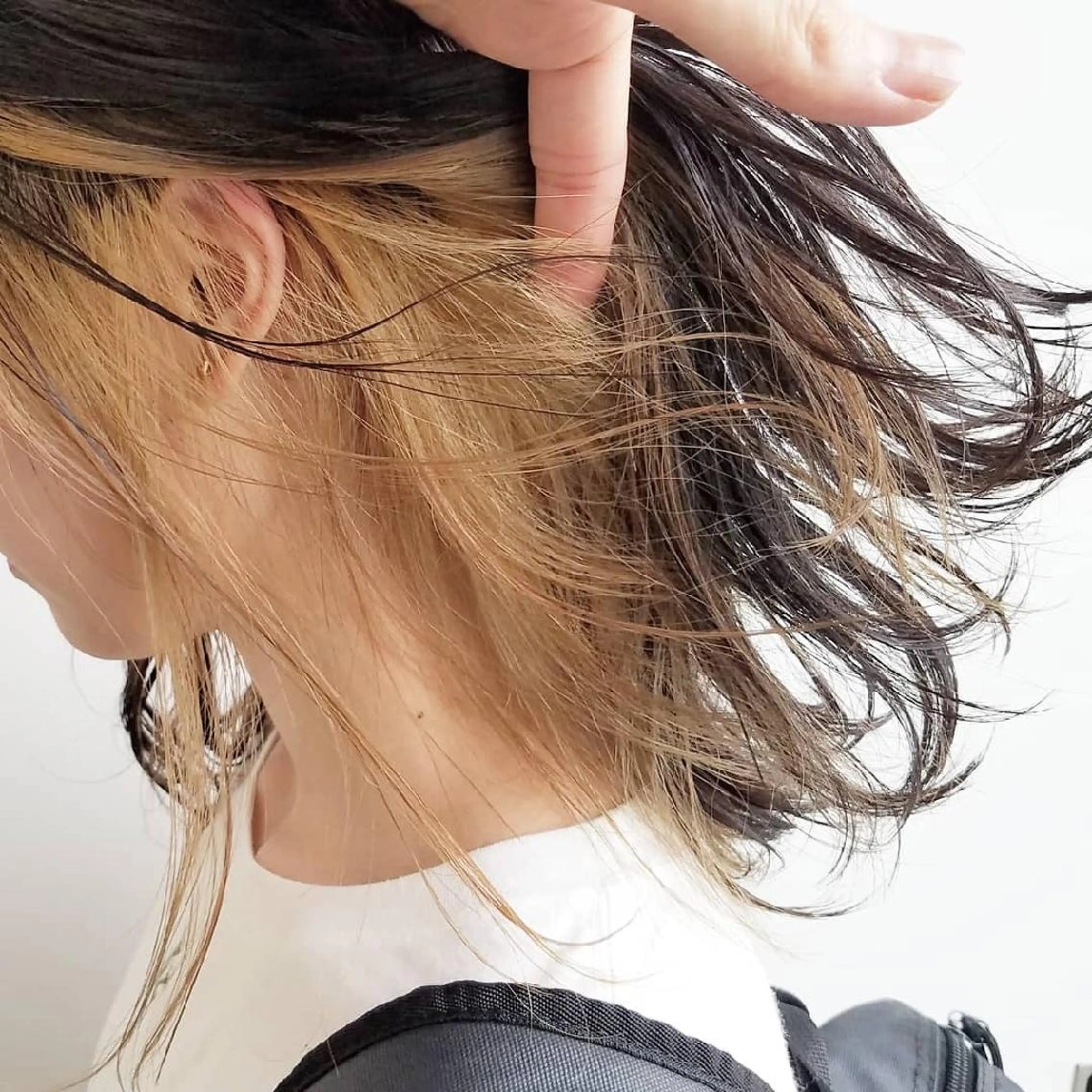 ミディアム カラー インナーカラー iplus✴ まつげ、眉毛、耳つぼのマツエク・マツパデザイン