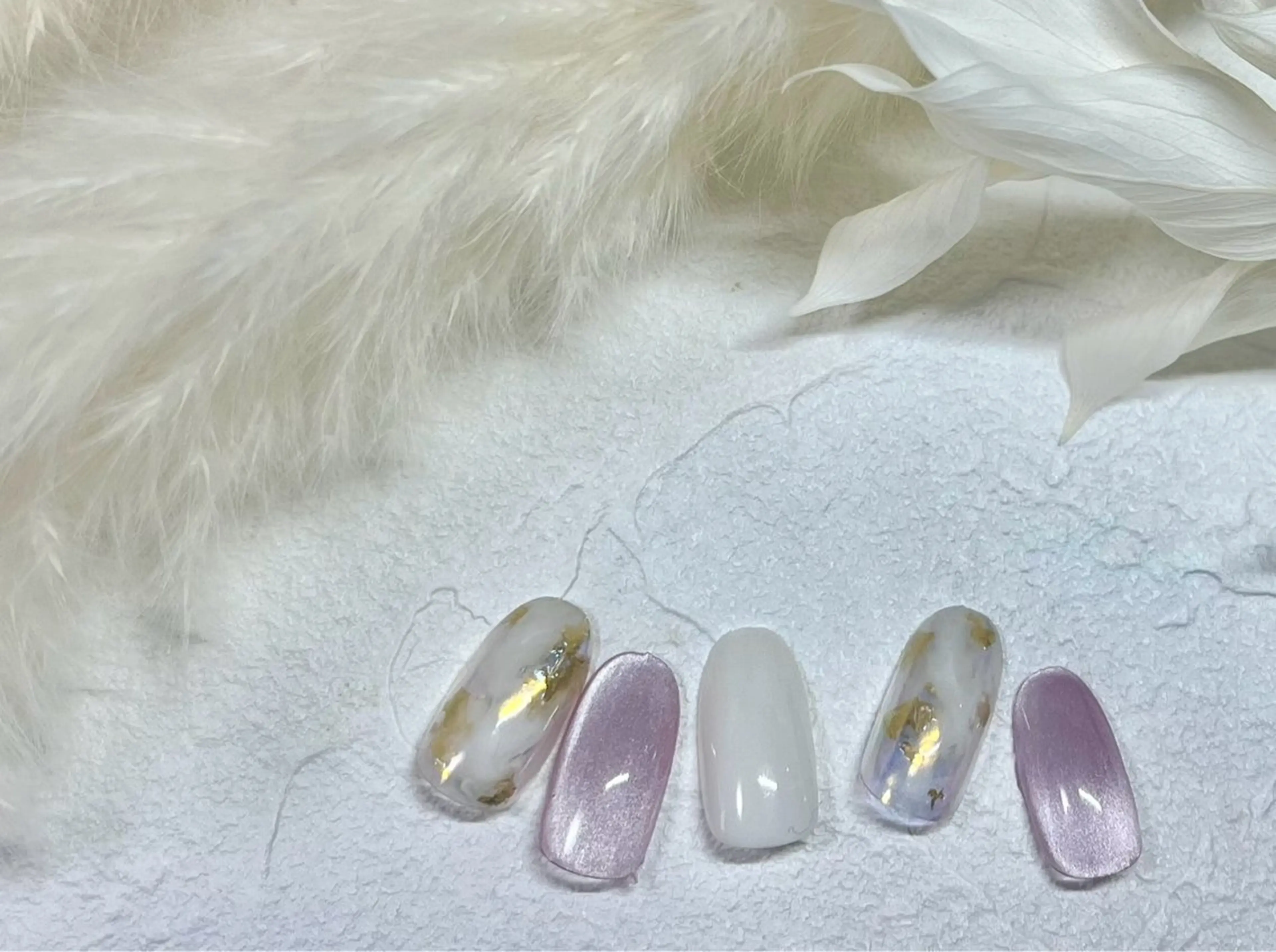 ネイル オーロラネイル フットネイル フレンチネイル ジェルネイル 韓国ネイル kiki nail たまプラーザのネイルデザイン