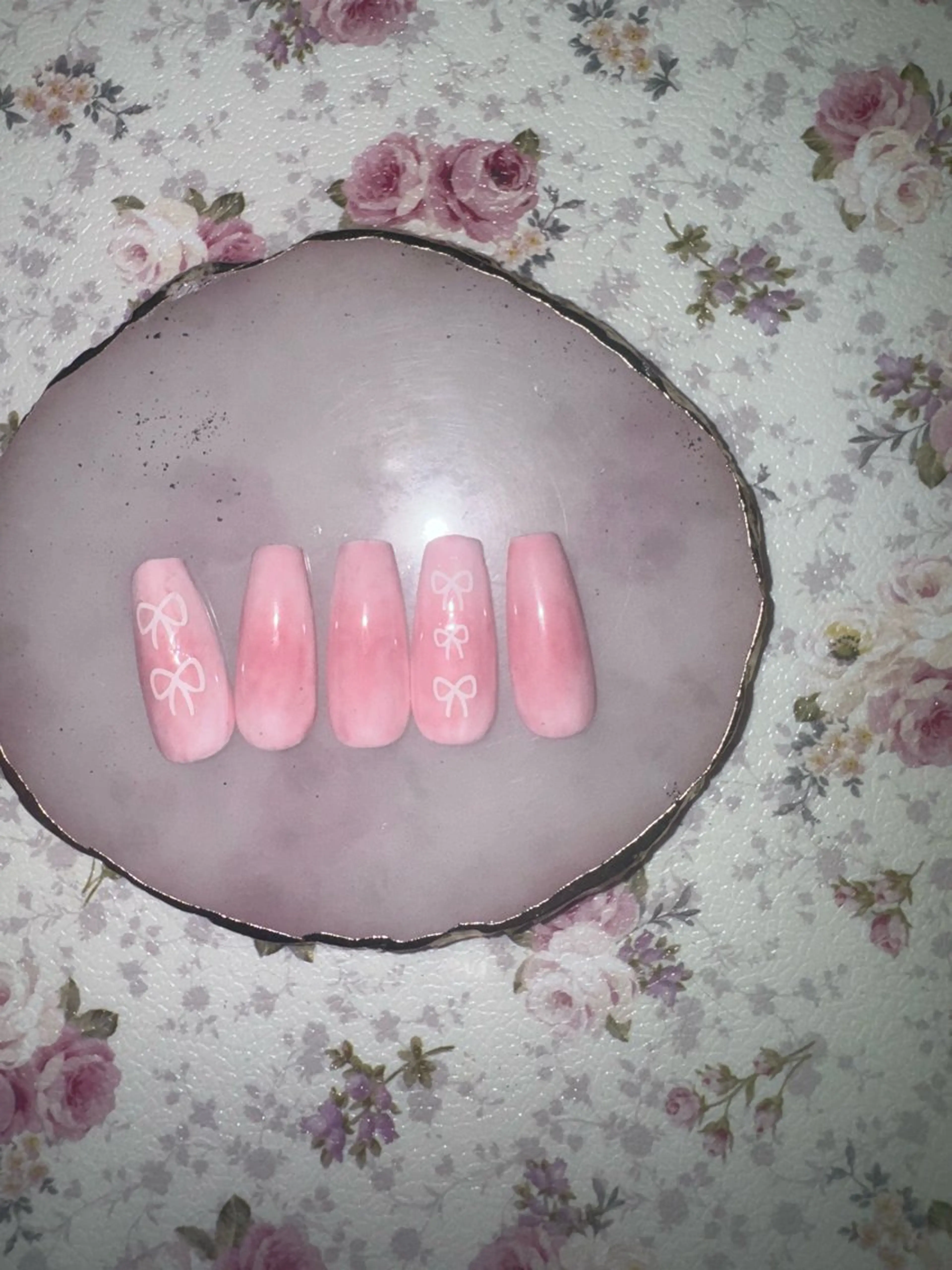 ネイル ピンク リボン on nail 尾張旭三郷店のネイルデザイン