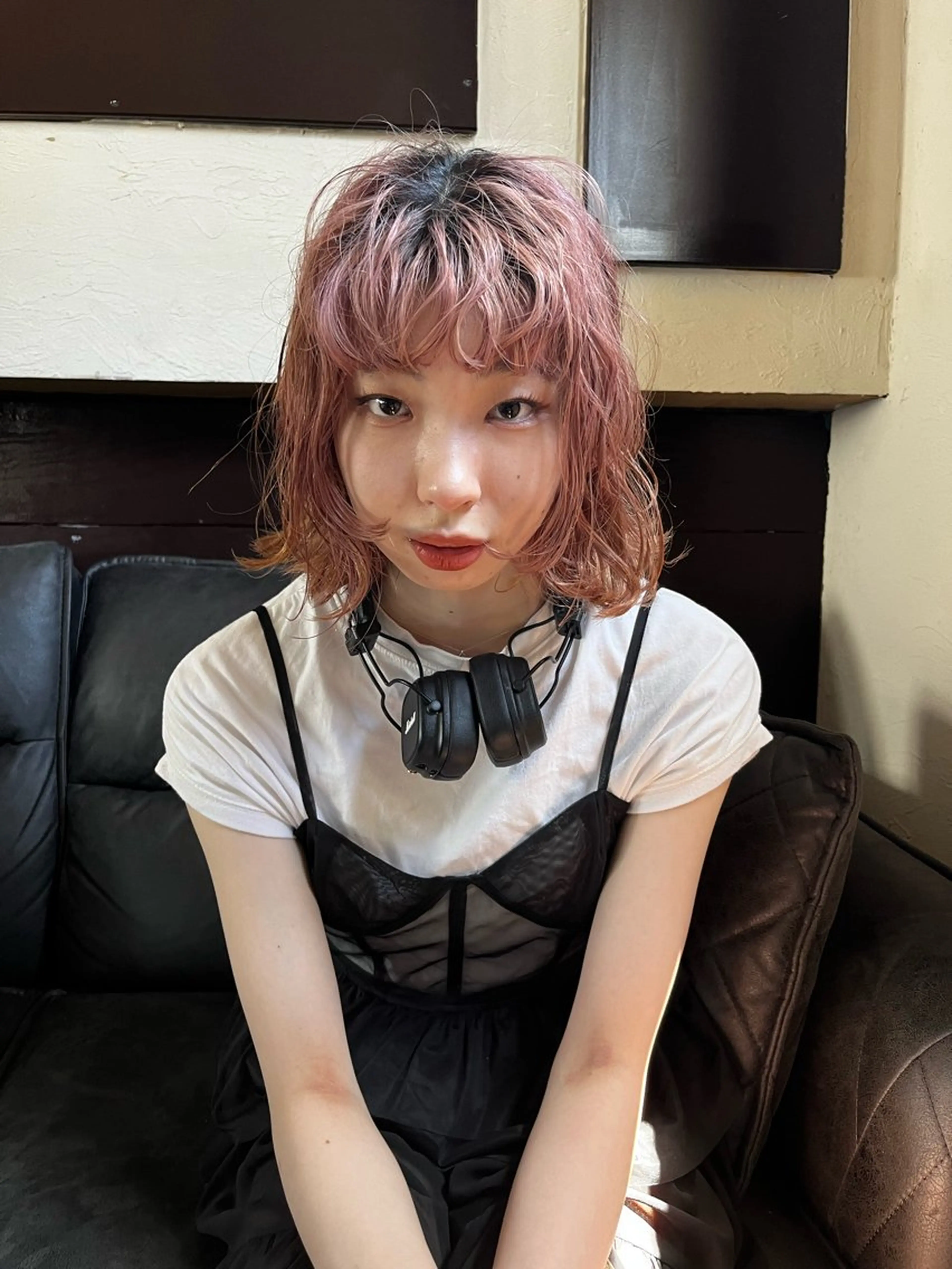 ショート カラー ピンクカラー ざくざくレイヤー/ カラー/konoのヘアスタイル