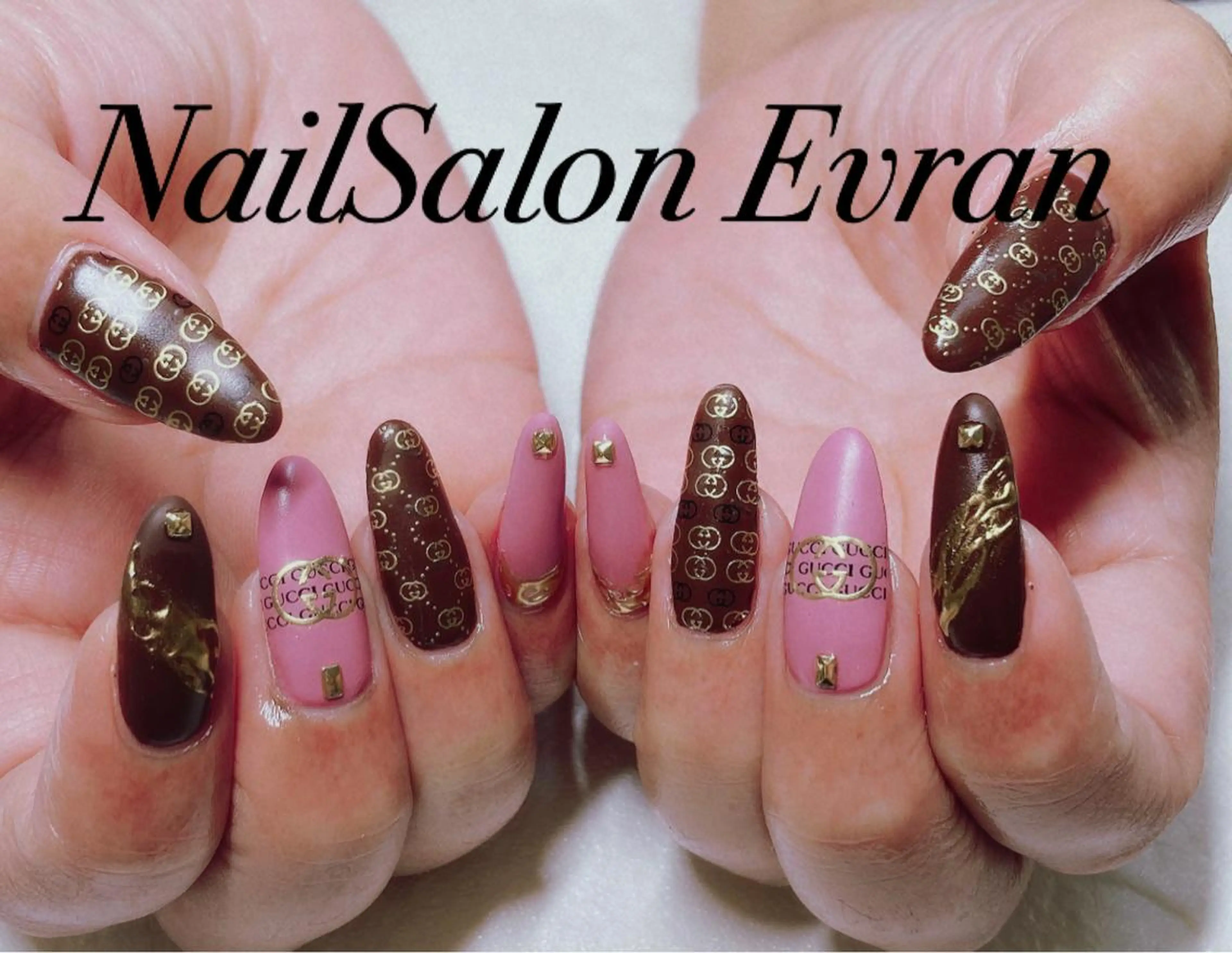 ネイル マットネイル 持ち込み ニュアンスネイル Nail salon Evranのネイルデザイン