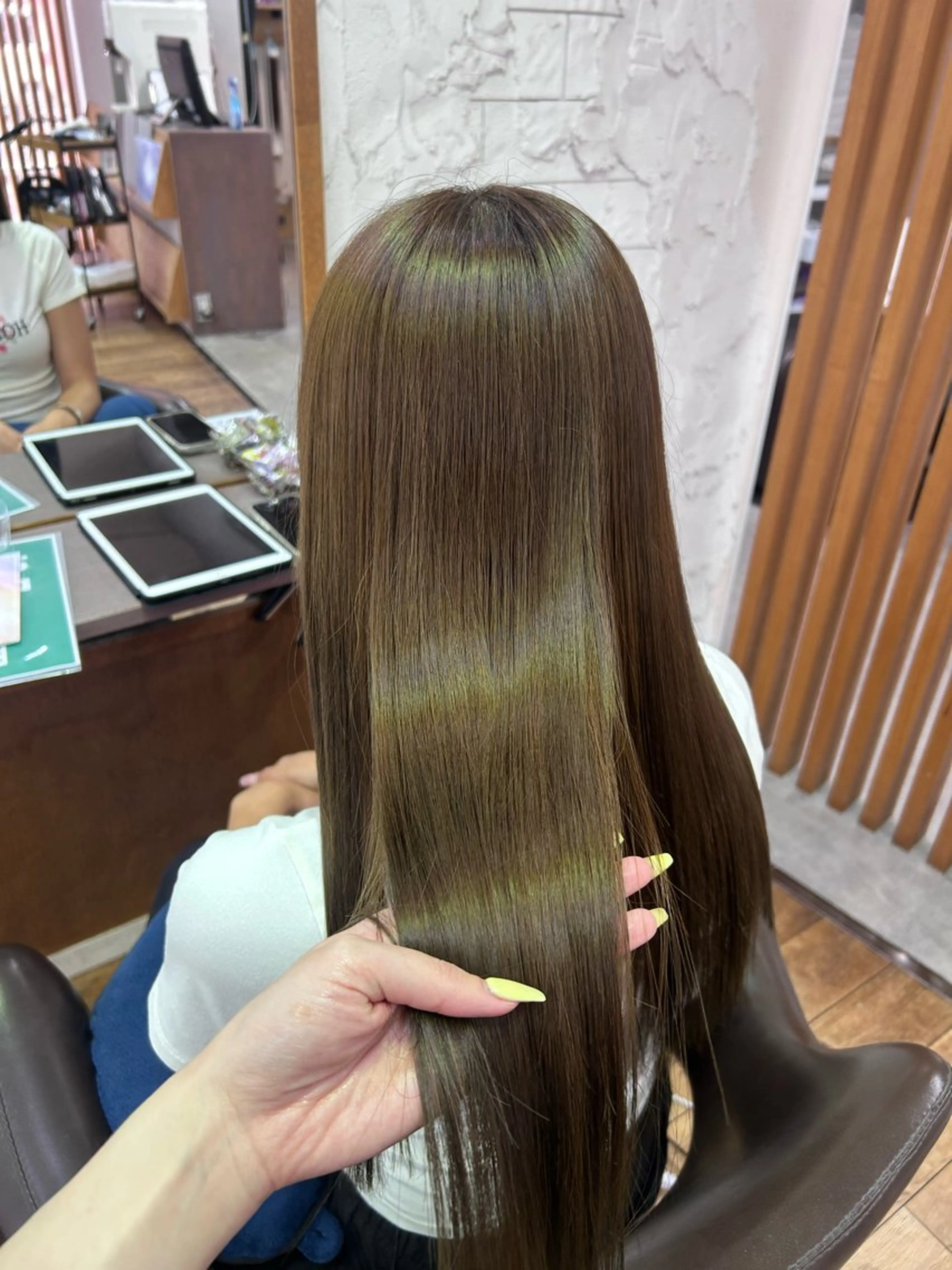 ロング カット ヘアカラー トリートメント モテ髪ハイトーン 🤍MIZUKI🤍のヘアスタイル