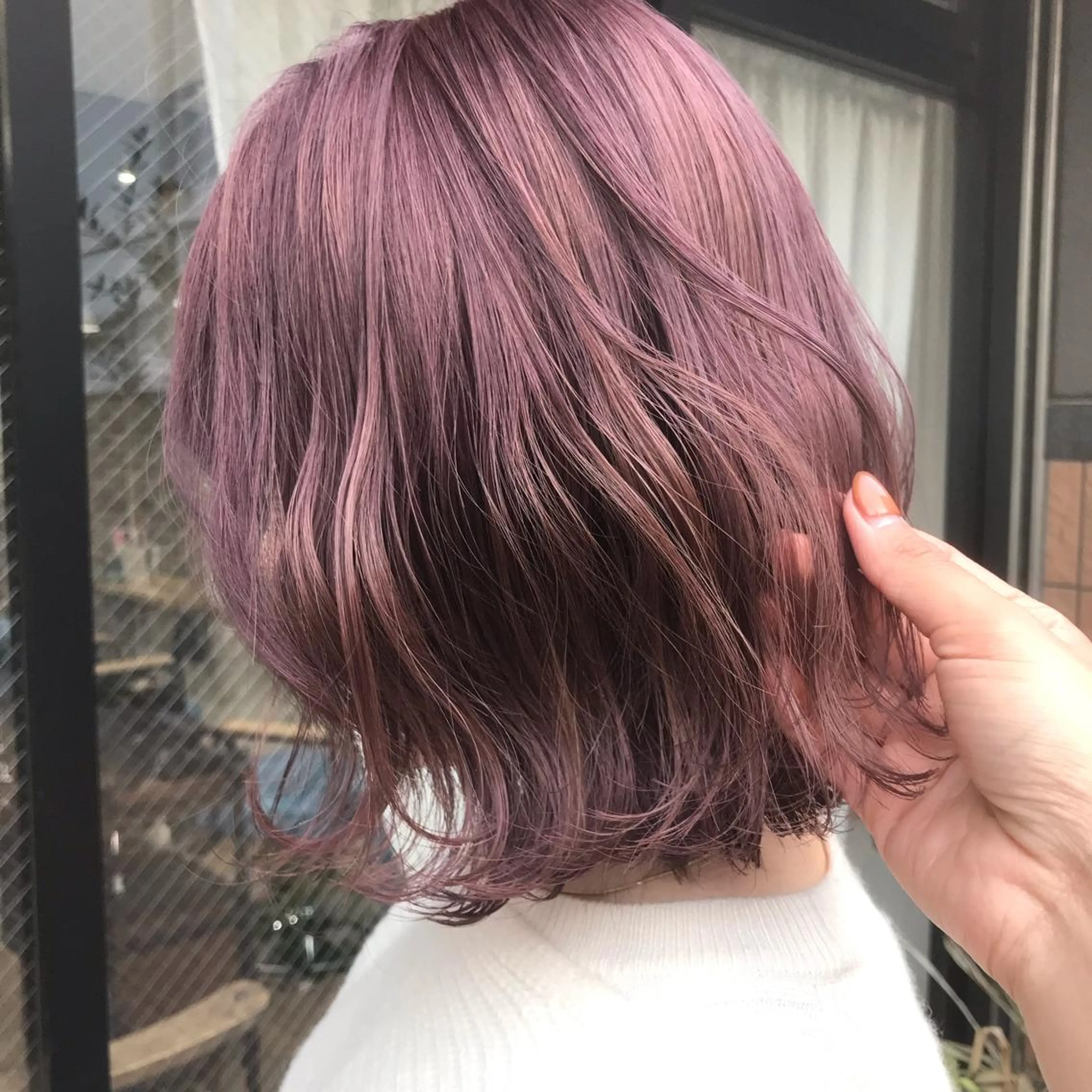 ミディアム カラー ヘアカラー トリートメント レイヤー/顔周り /AKARIのヘアスタイル