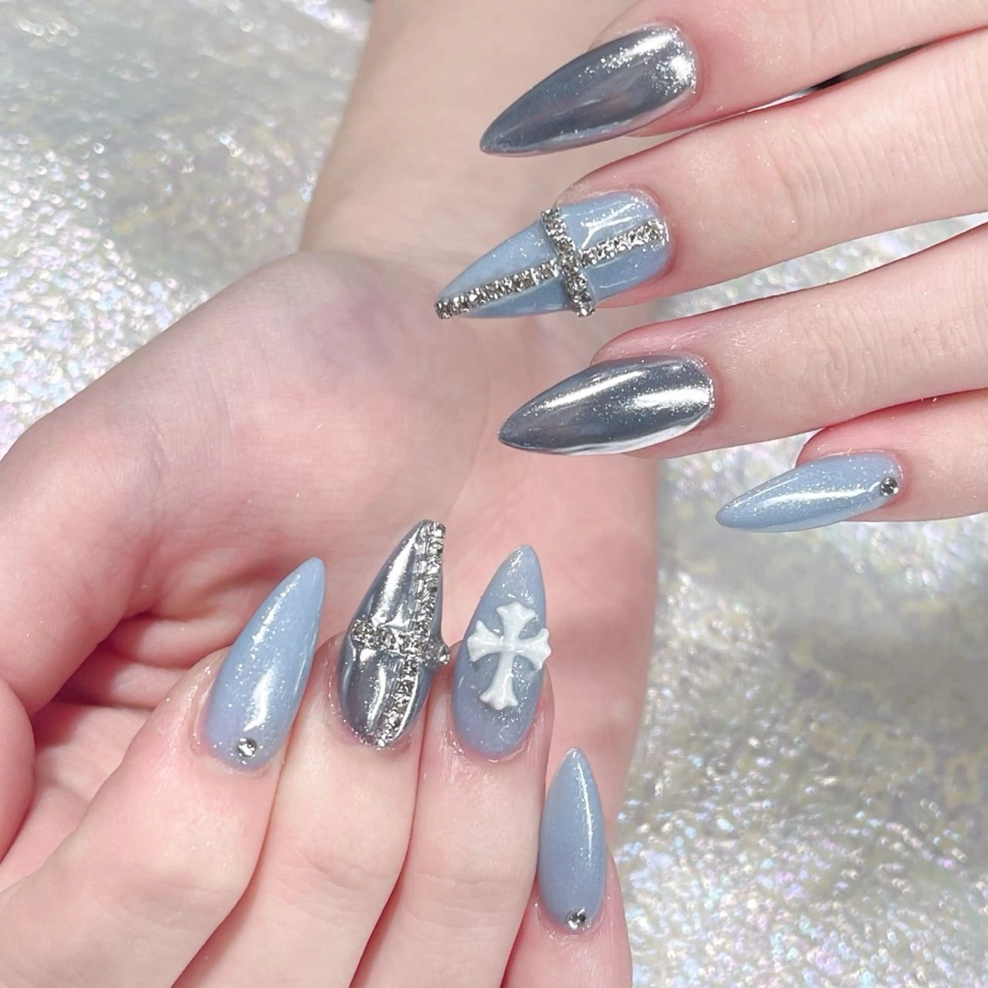 ネイル ハンドネイル Queens マオのネイルデザイン
