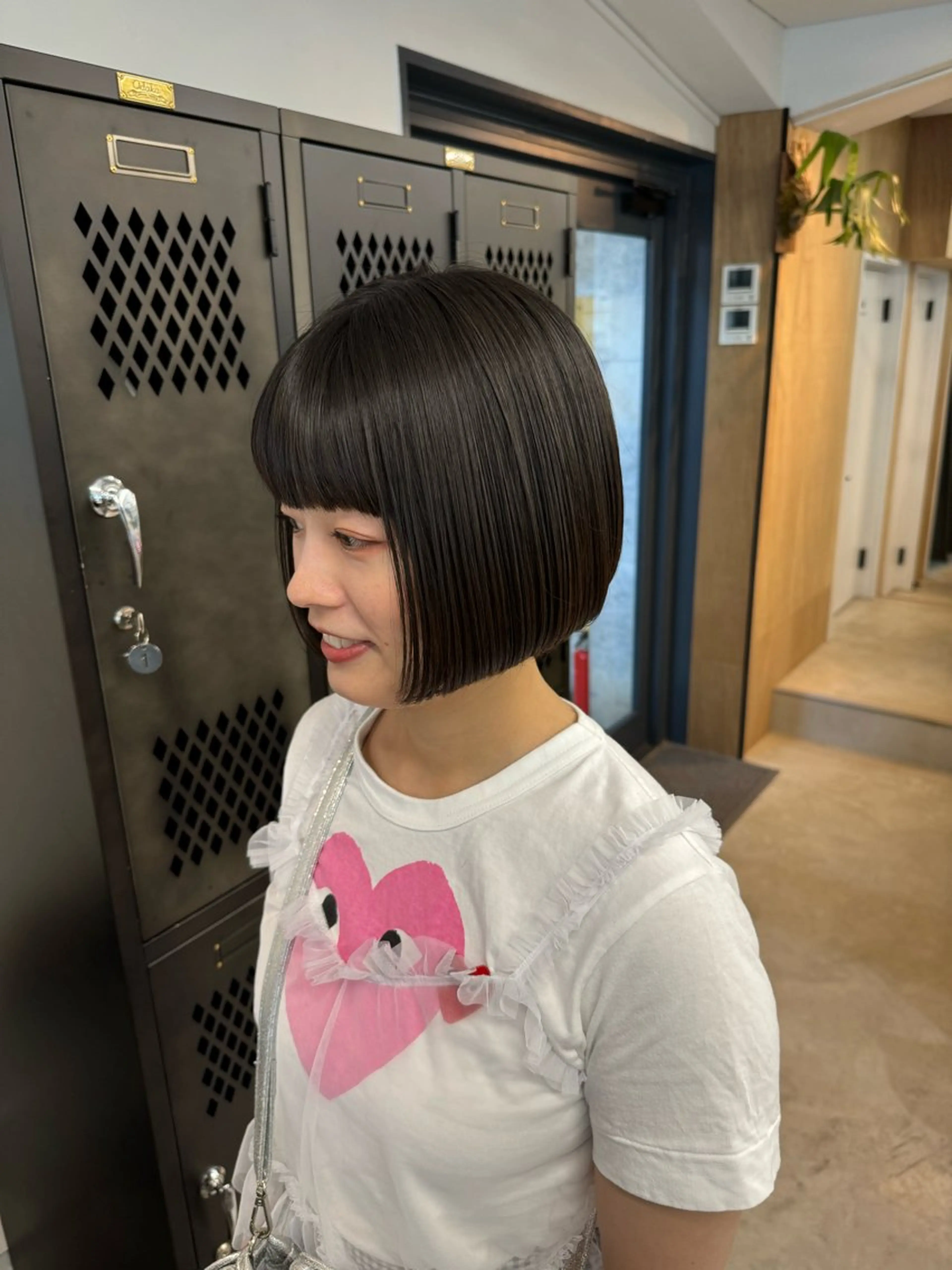 ショート カット INORI|艶カラ ー|フェイスレイヤーのヘアスタイル