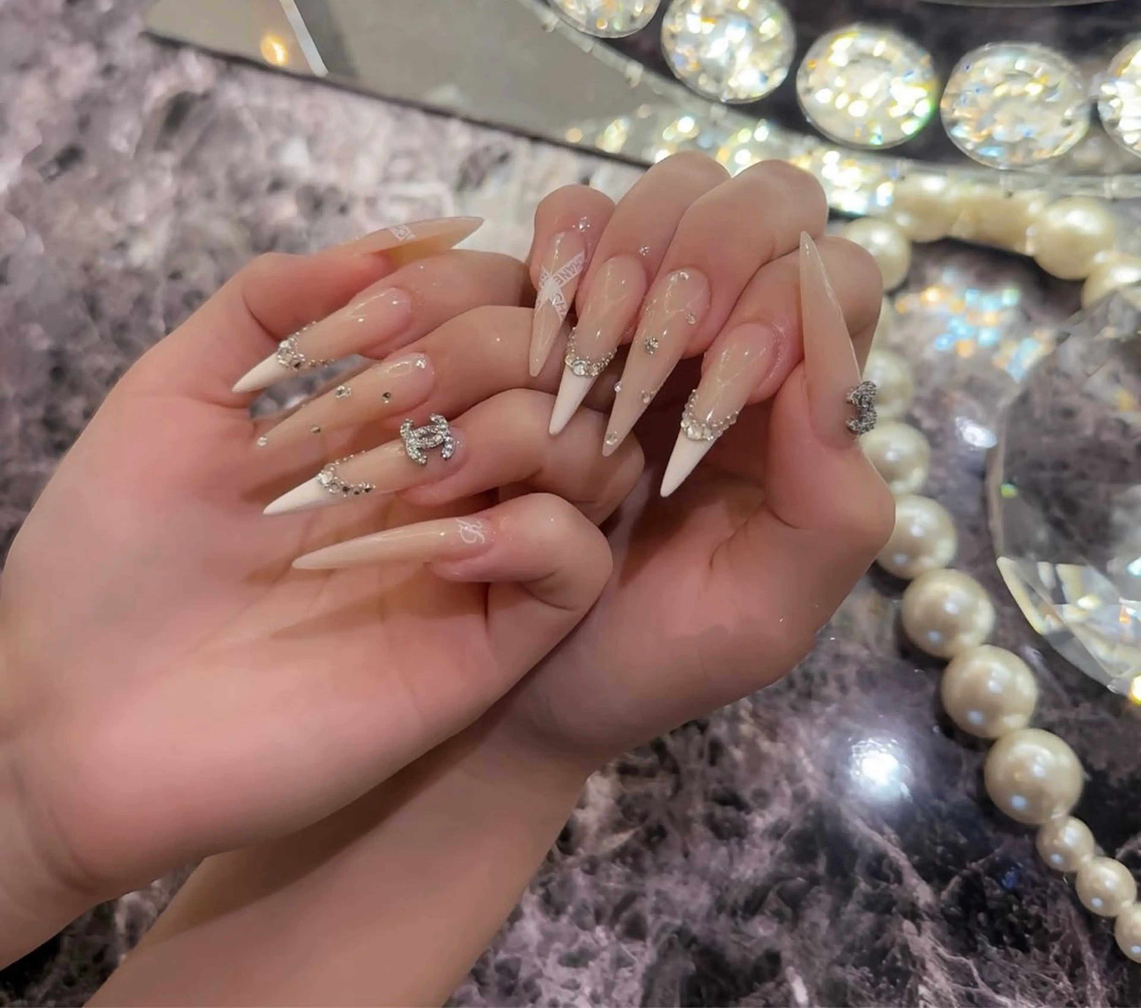 ネイル ハンドネイル ドリスネイルサロン所属・Doris Nail Salonのネイルデザイン