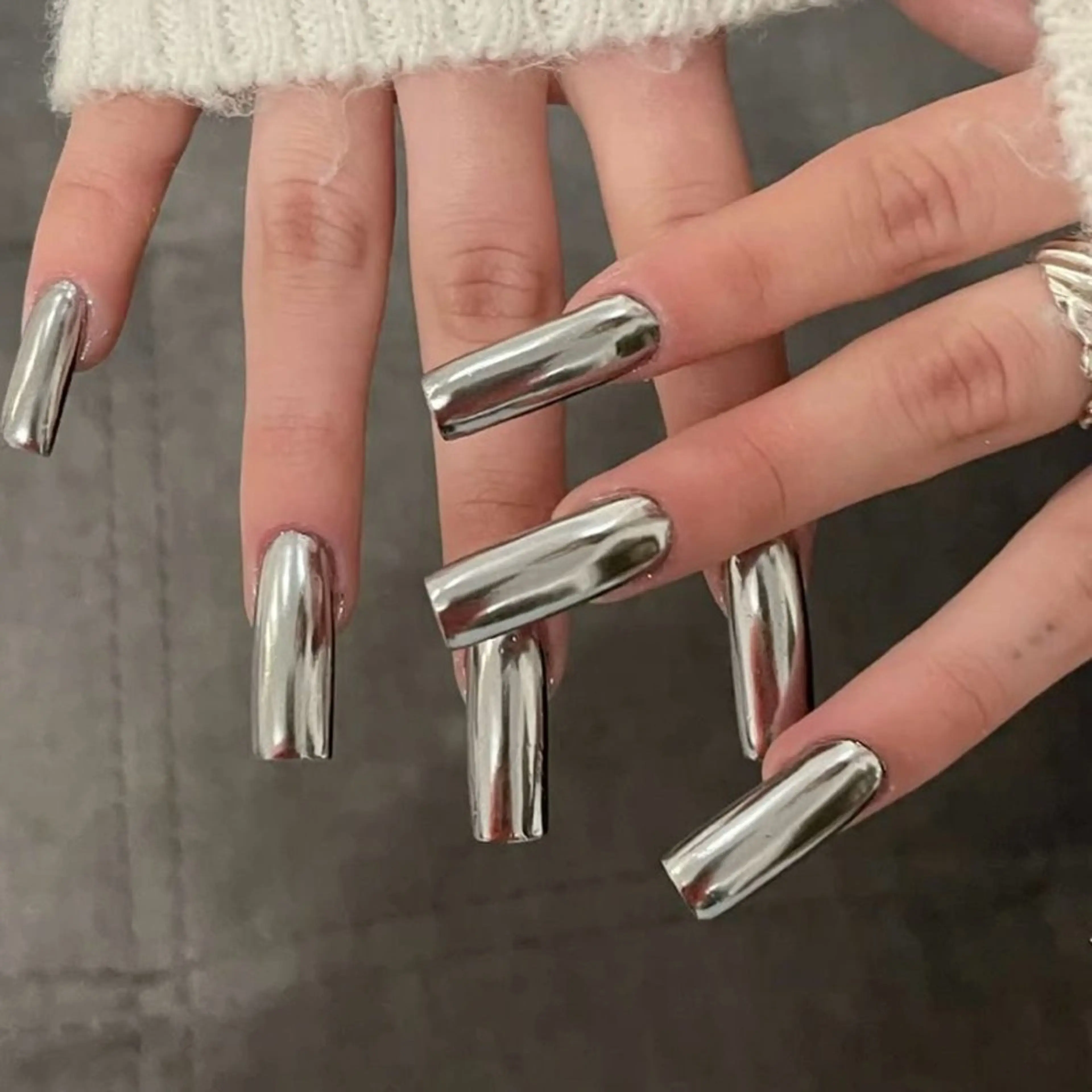 ネイル ハンドネイル LAVISH manaのネイルデザイン