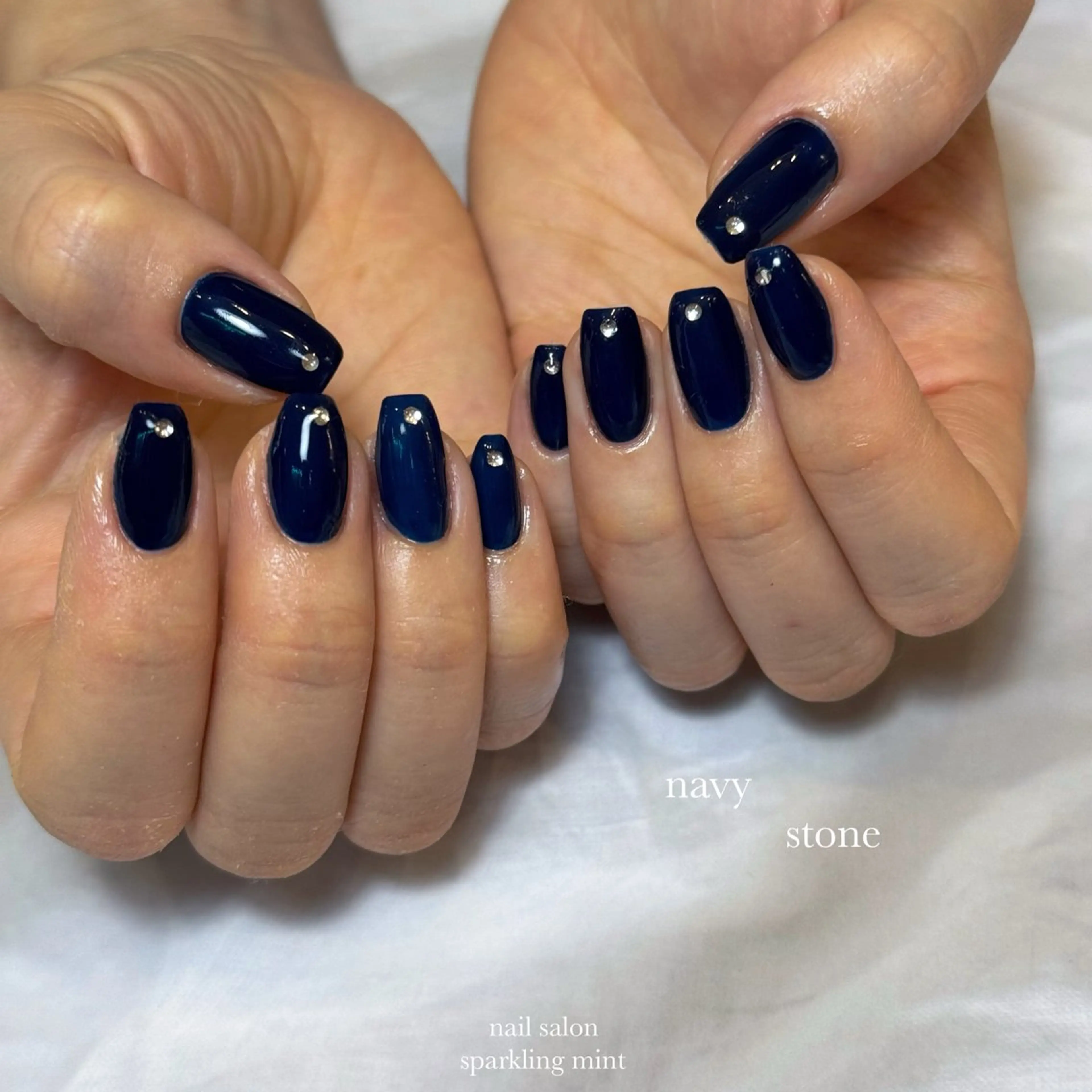 ネイル ネイビー ストーンネイル sparkling mint【スパークリングミント】所属・natsuki 🎀💎モデル様募集のネイルデザイン