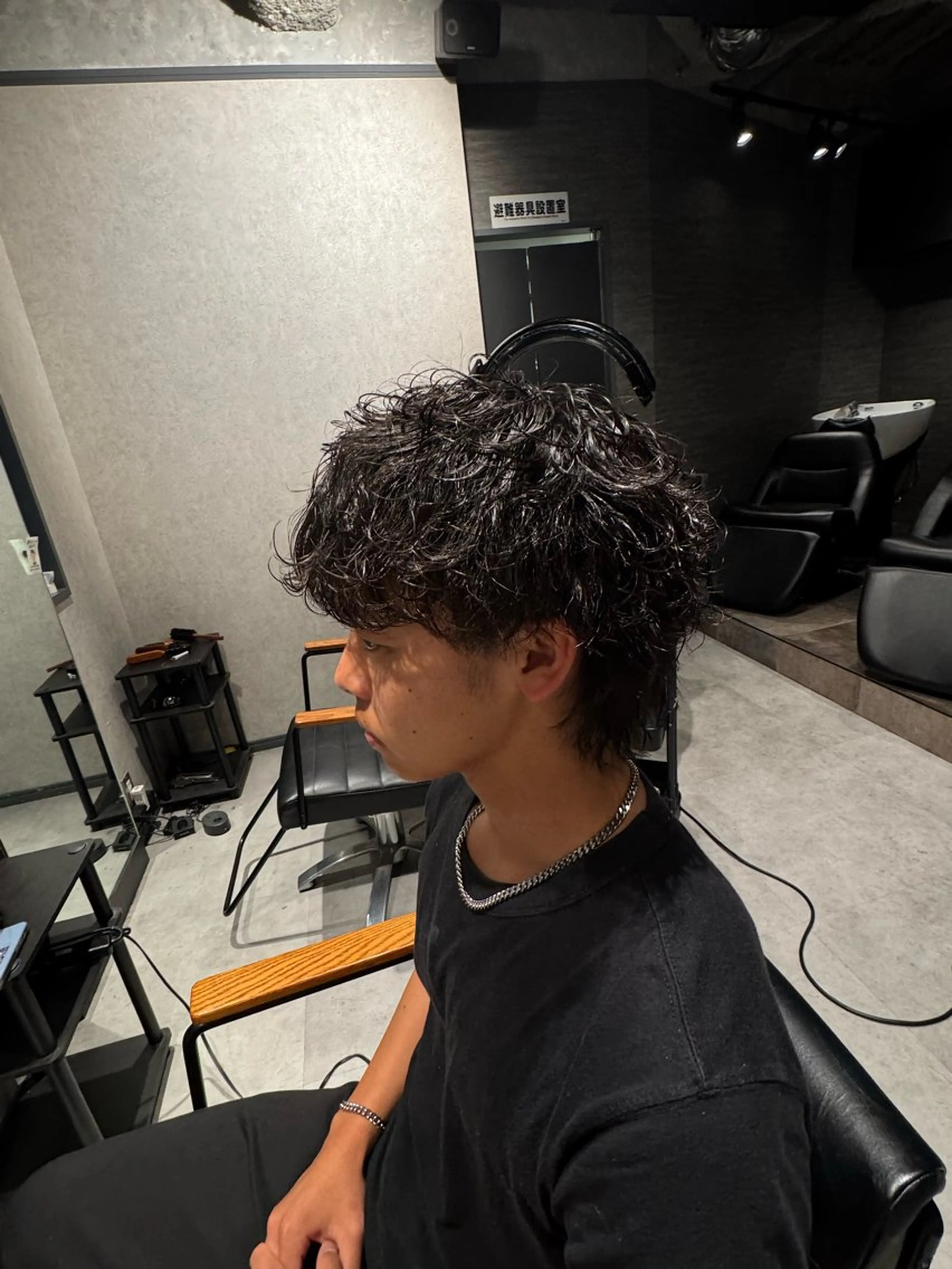 パーマ メンズ カット パーマ 韓国特化🇰🇷愁斗 センターパートパーマのヘアスタイル