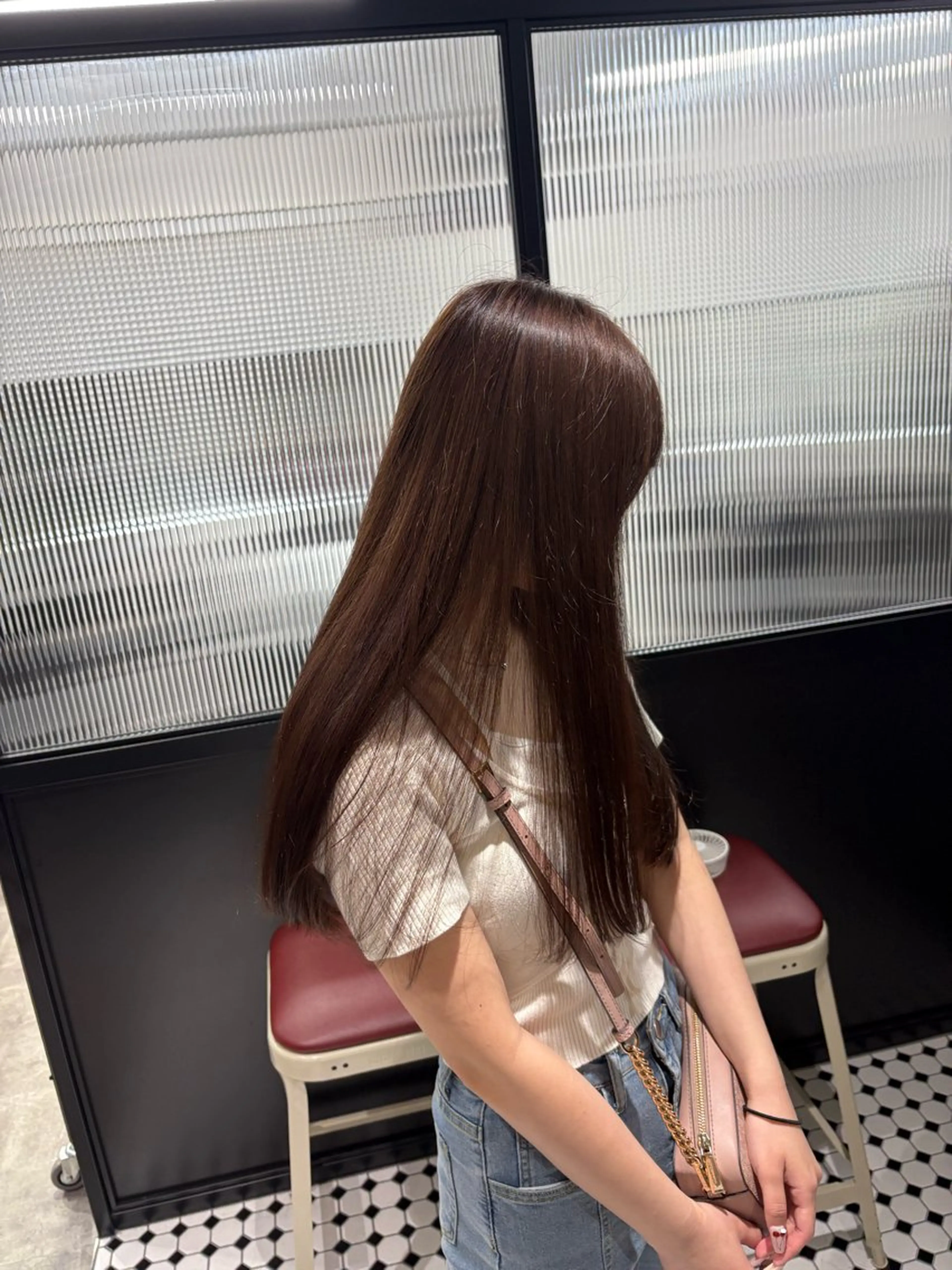 ロング カラー カット ヘアカラー 韓国ヘア暗髪 ダブルカラーメンズ可のヘアスタイル