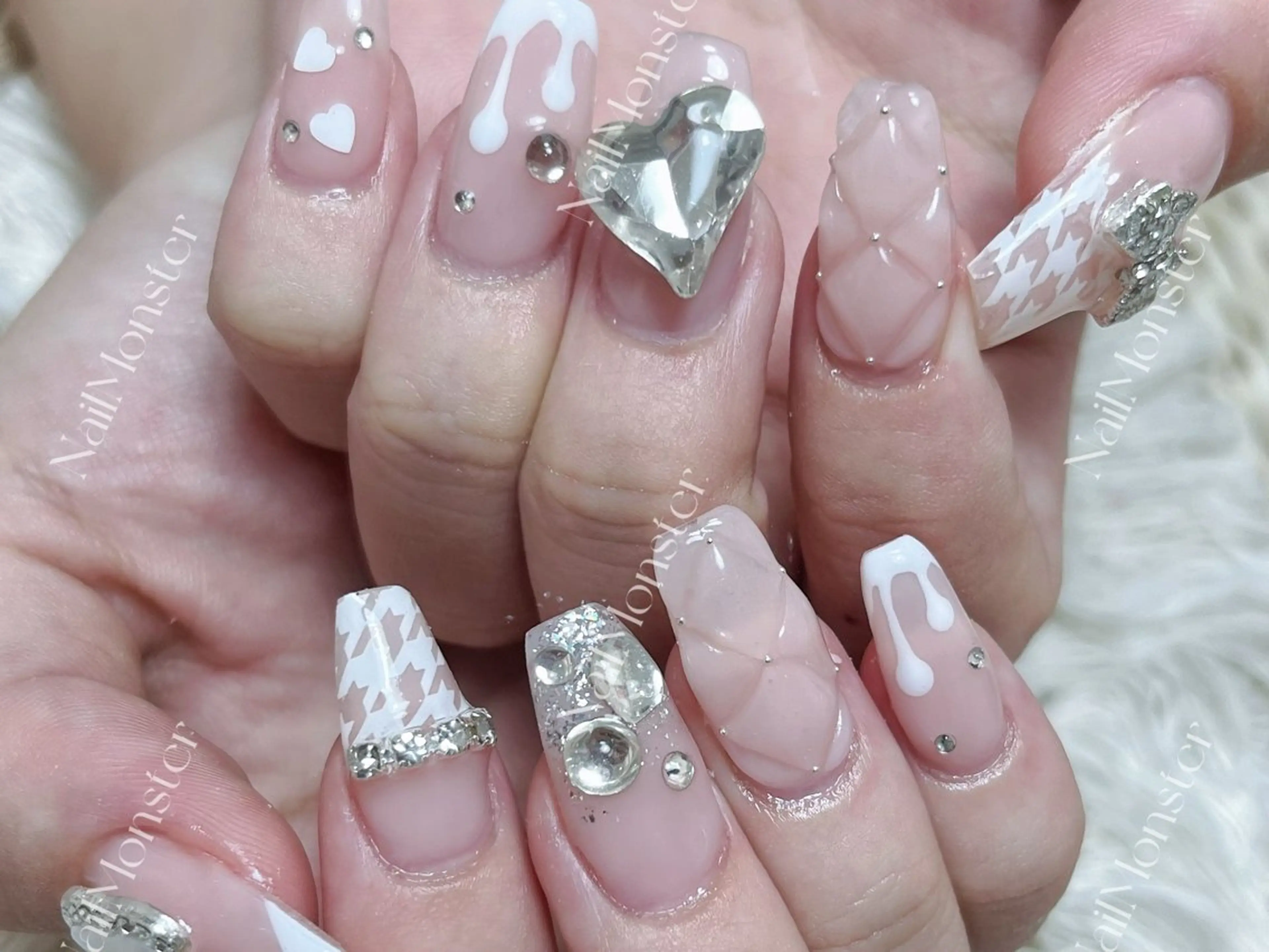 ネイル ハンドネイル DIAMOND Nail🥇のネイルデザイン