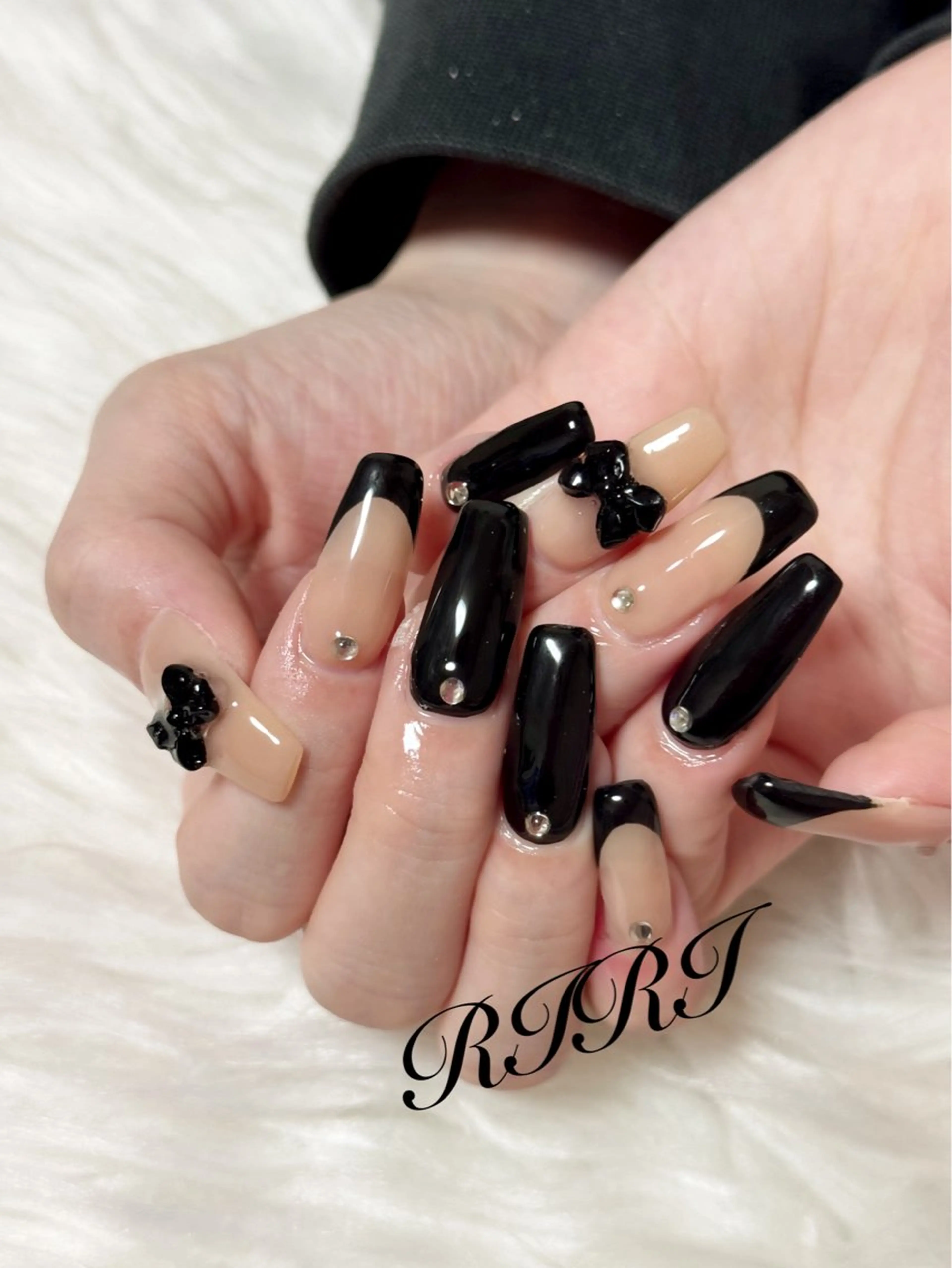 ネイル フレンチネイル ジェルネイル ロングネイル スカルプネイル シンプルネイル ハンドネイル riri オーナーのネイルデザイン