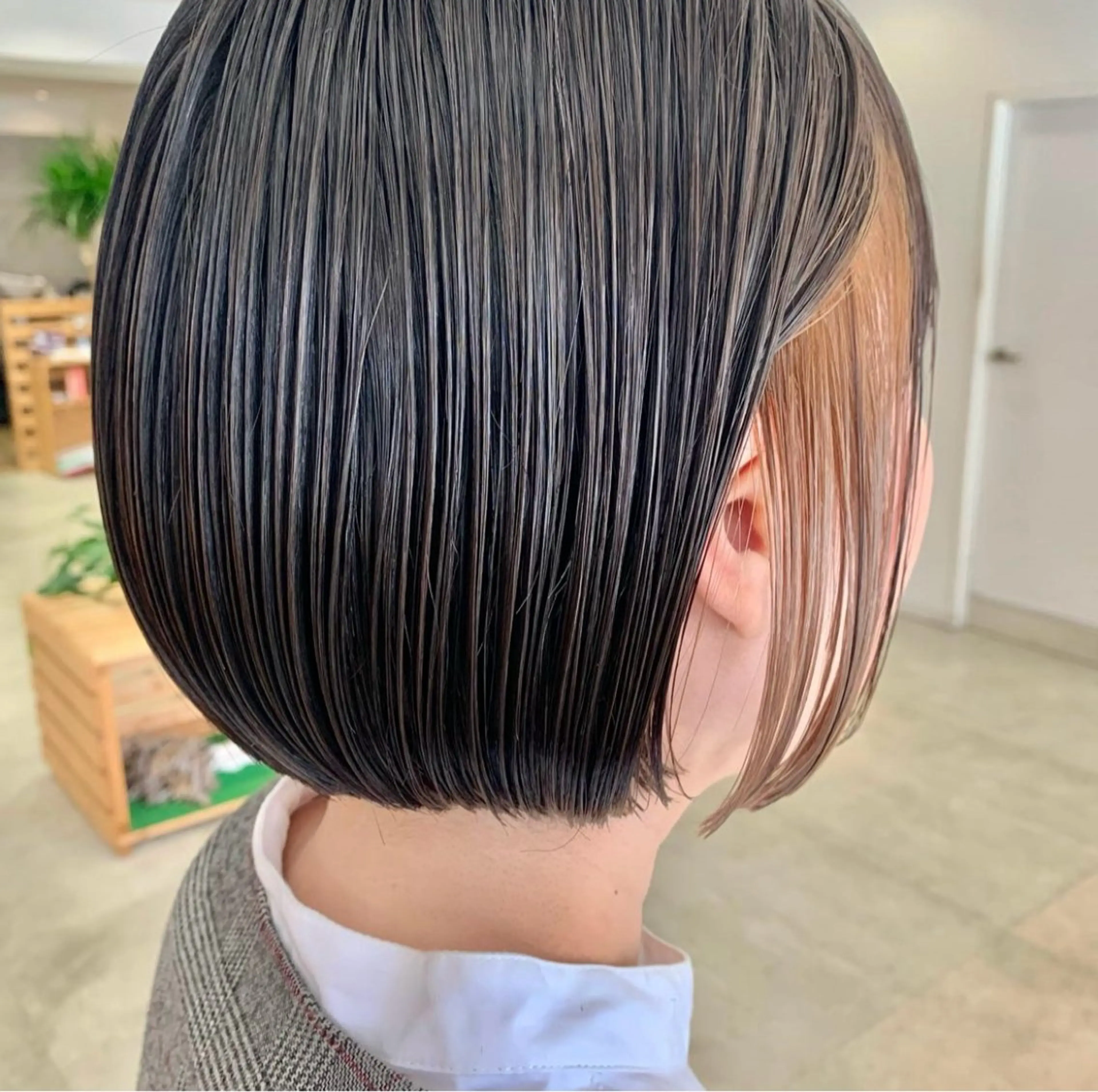 ショート hoNua. 栄/透明感カラーのヘアスタイル