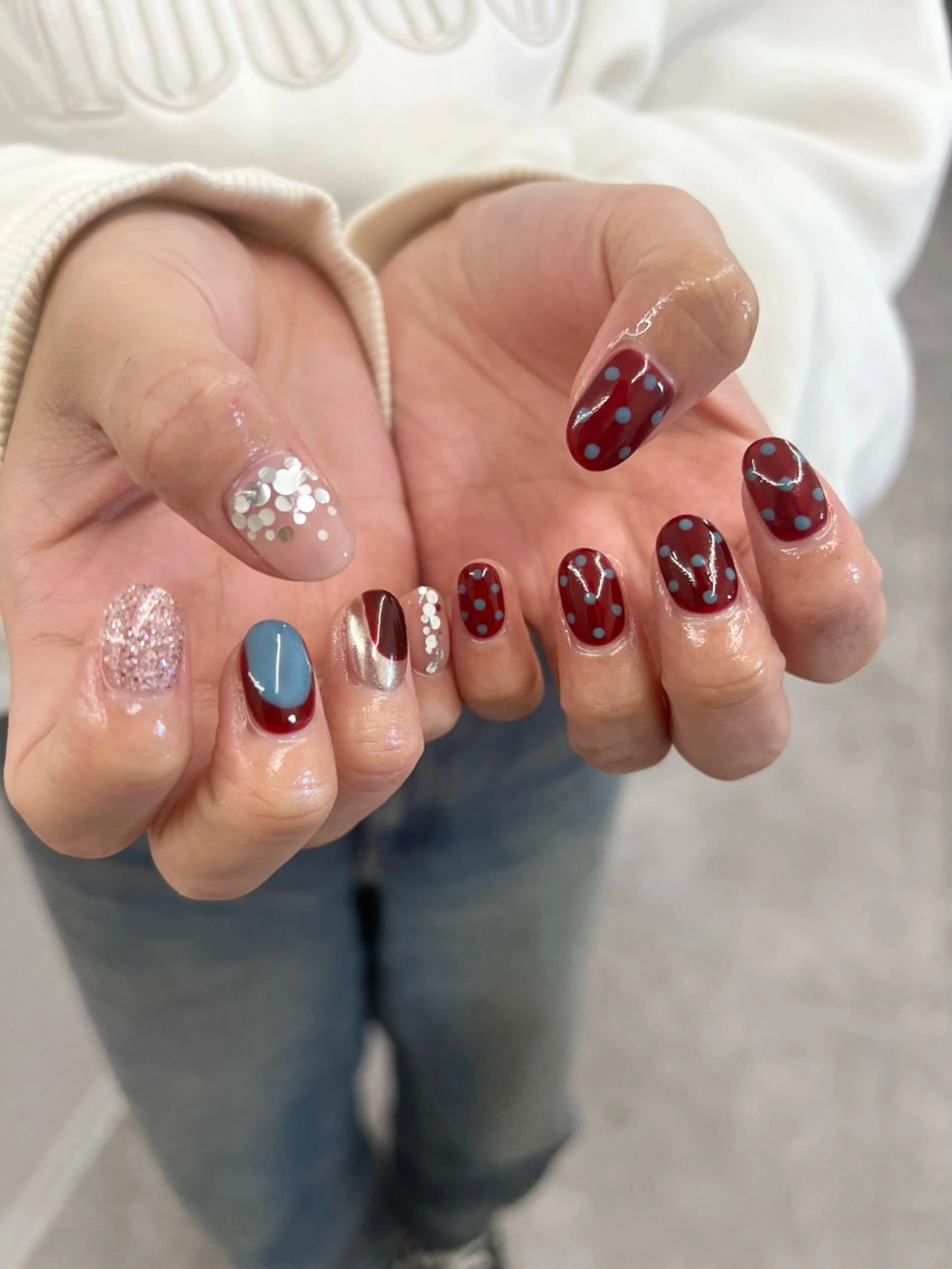 ネイル ボルドー ドット ジェルネイル マグネットネイル ニュアンスネイル ハンドネイル ハンドケア Bana_ Nailのネイルデザイン