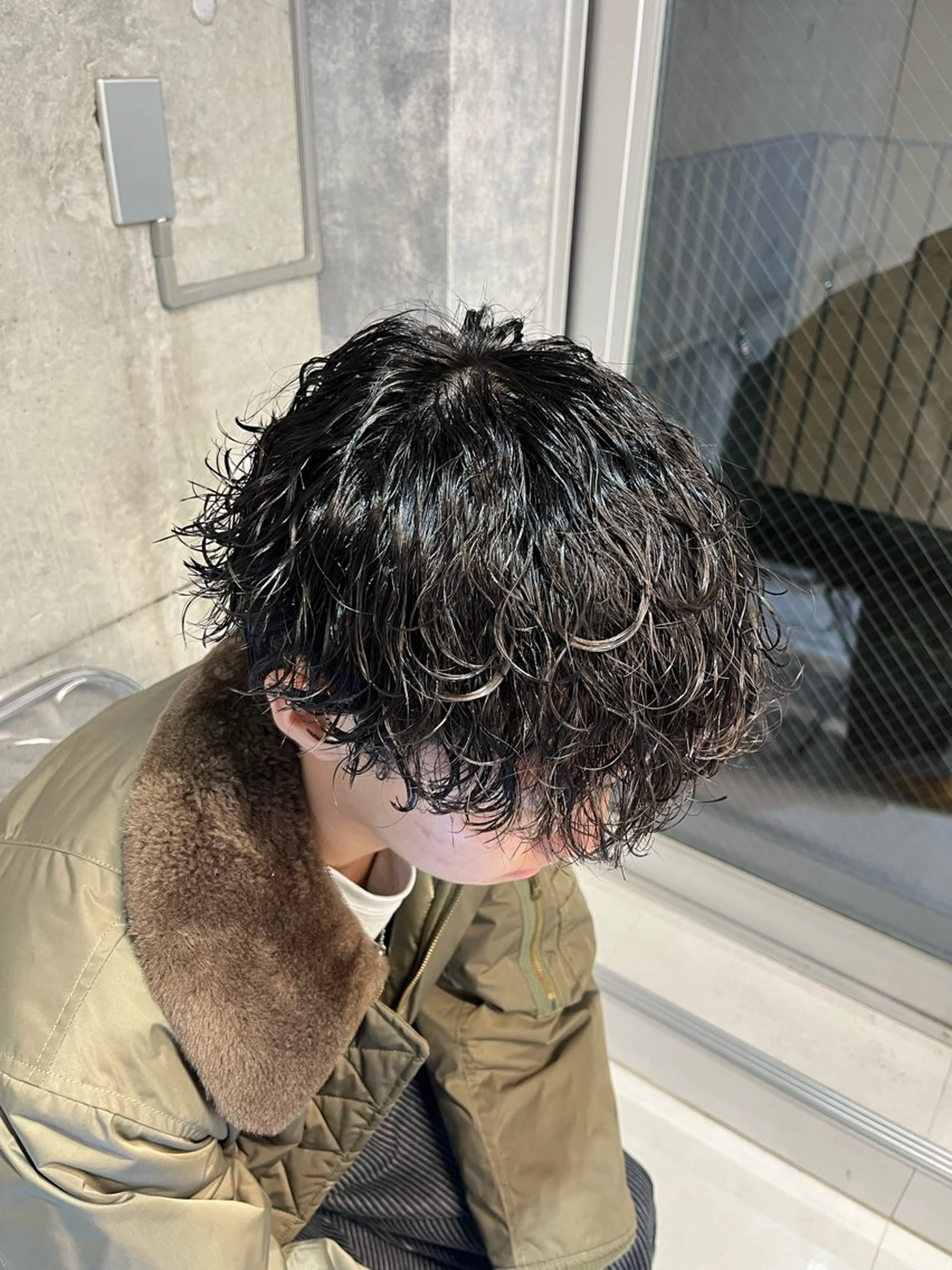 パーマ メンズ メンズパーマ 波巻きパーマ カット パーマ メンズ特化/パーマ/ 骨格矯正カット/真人のヘアスタイル