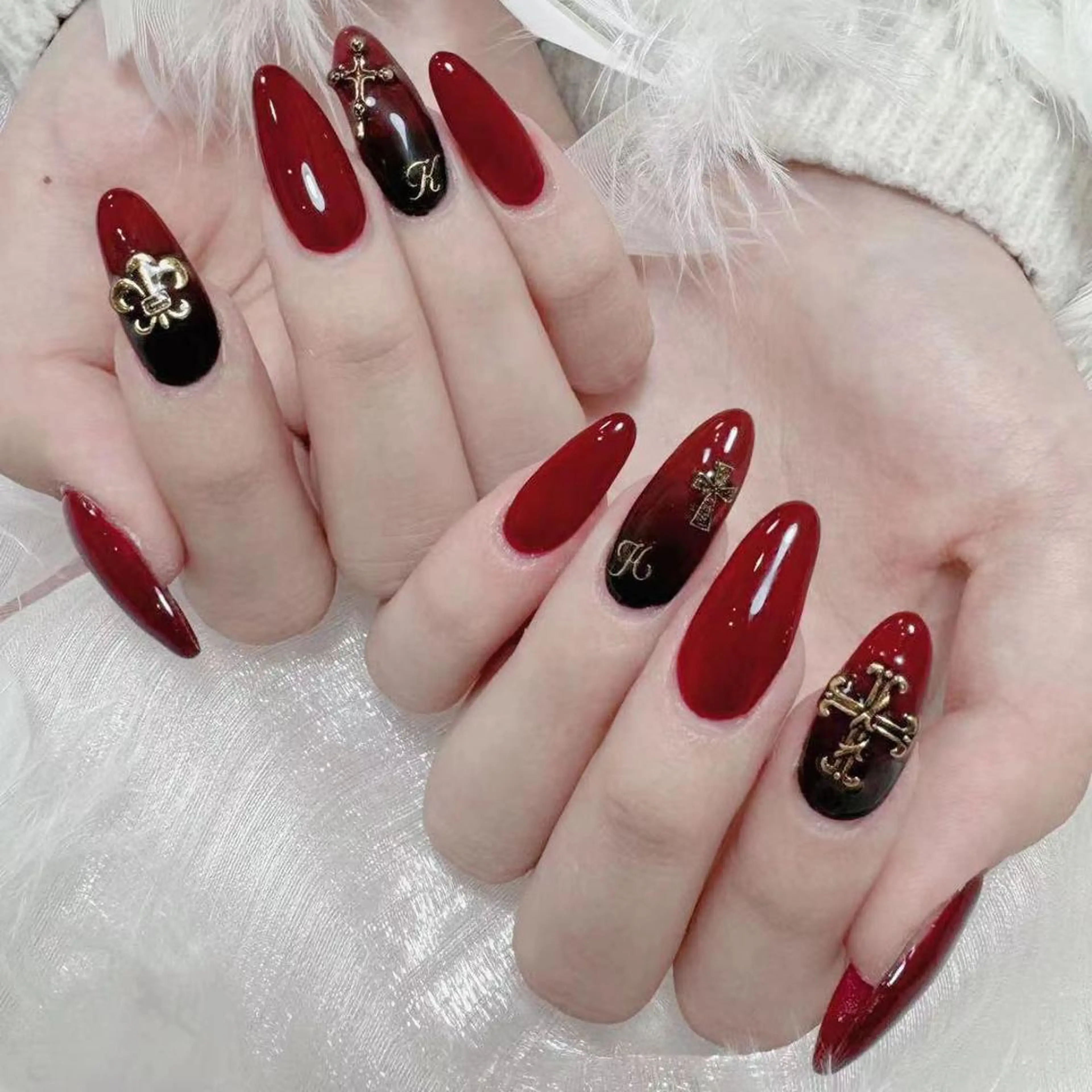 12月⭐️オフ無料⭐️🌈 スカルプ長さだし⭐️持ち込みデザイン⭐️アート4️⃣本の写真