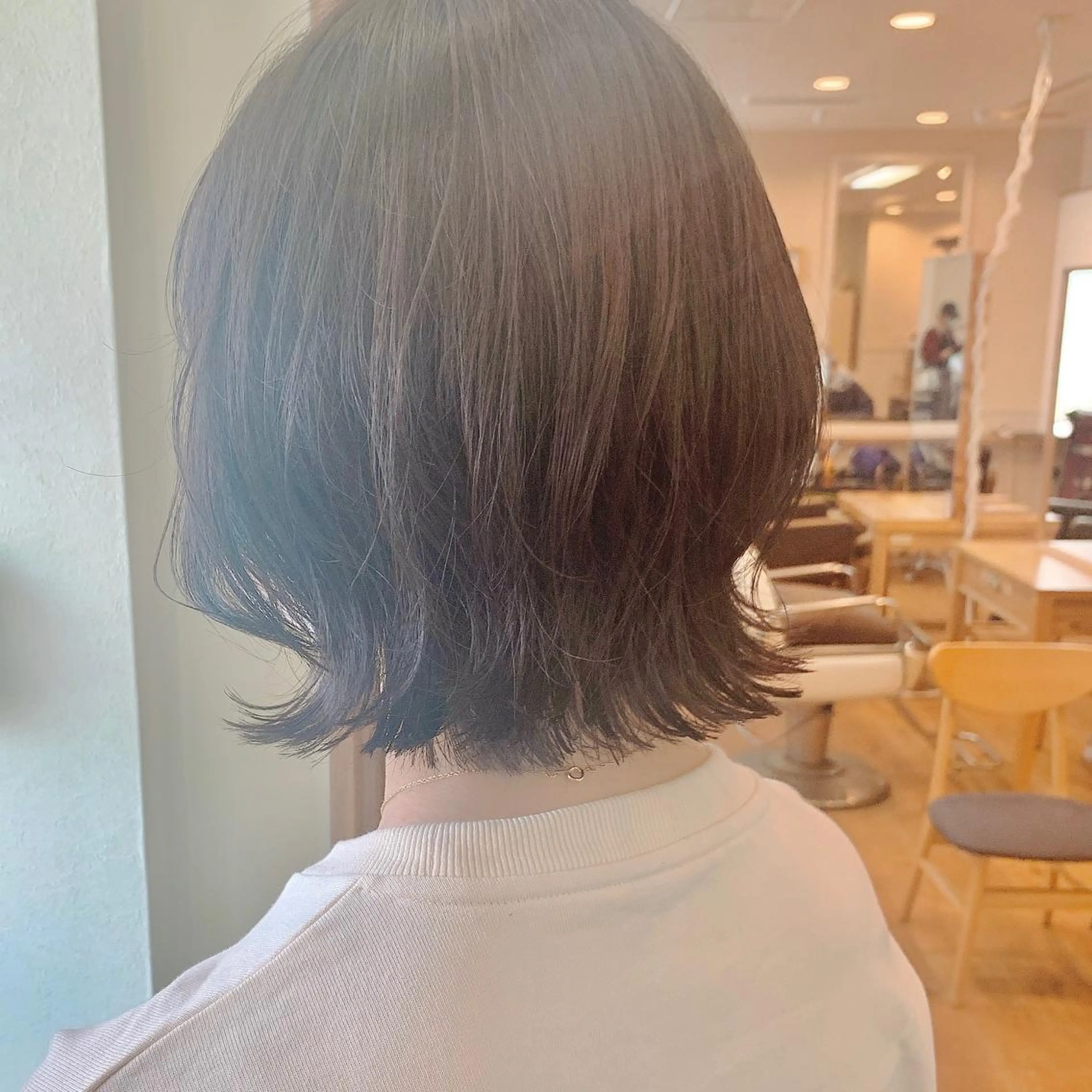 ショート ボブレイヤー ボブ くびれヘア レイヤーカット カット NUMBER_ ユイナのヘアスタイル
