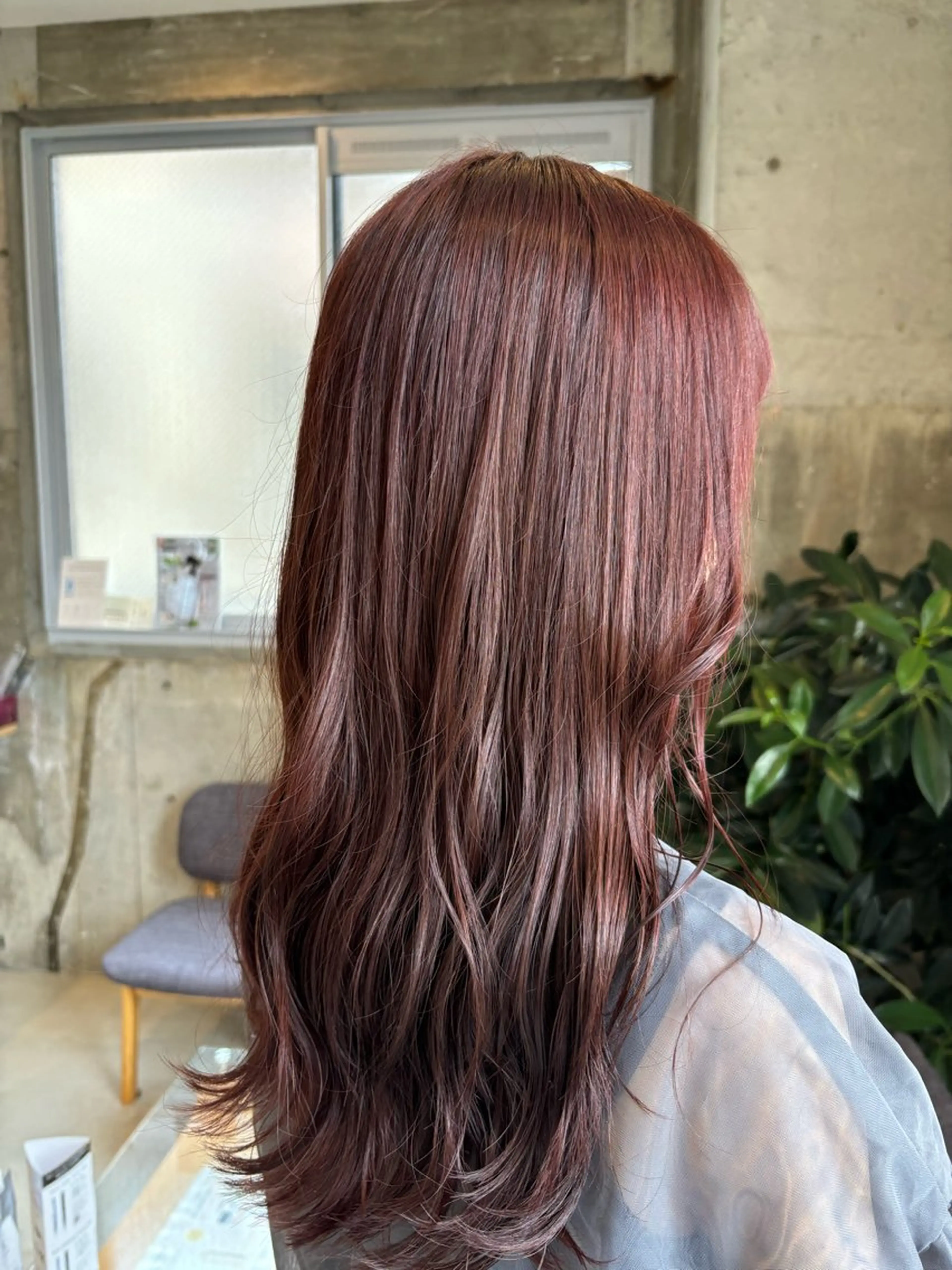 カラー 竹俣 千夏のヘアスタイル