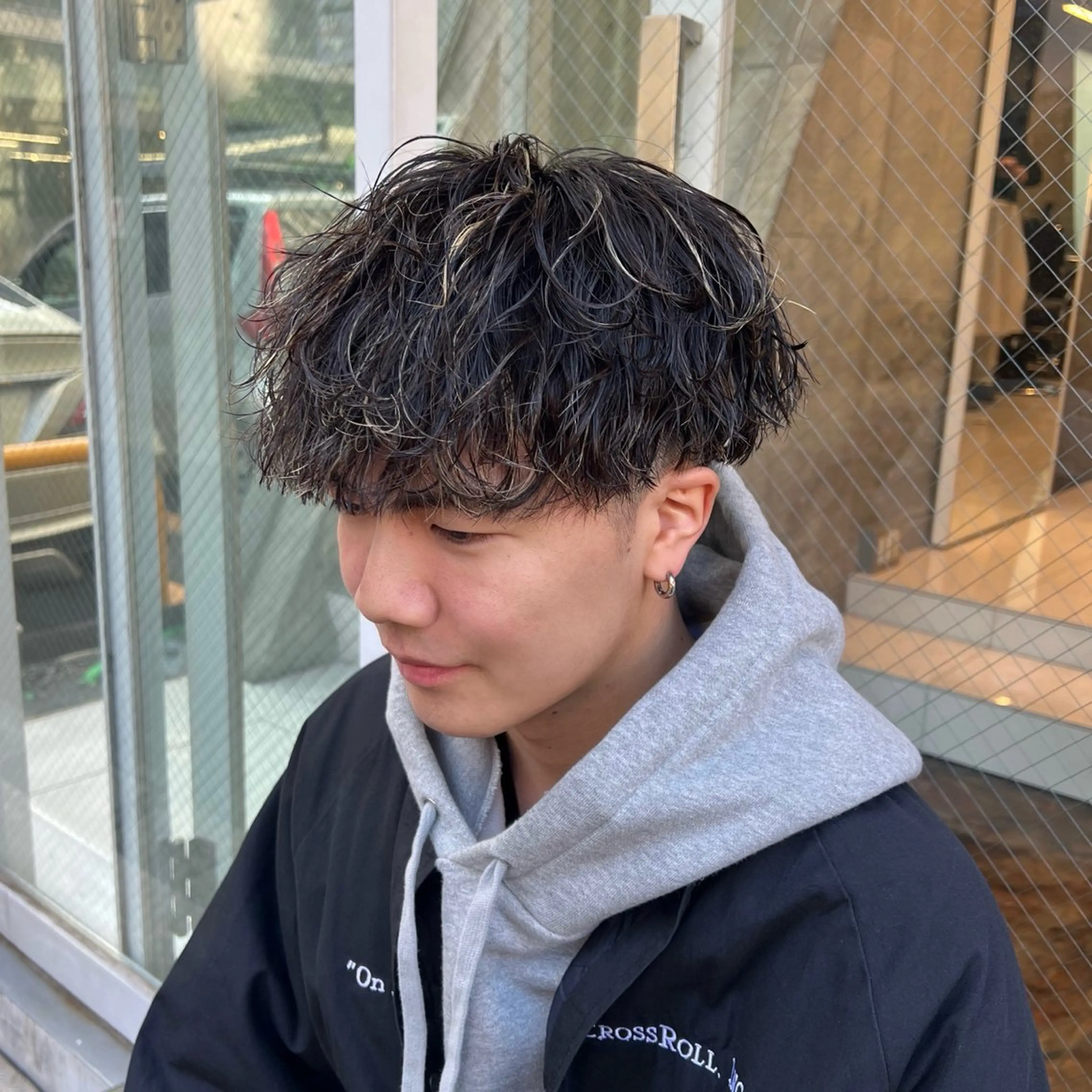 メンズ メンズハイライト メンズメッシュ メンズパーマ 波巻きパーマ カット パーマ トリートメント メンズ特化/パーマ/ ハイライト/竜成のヘアスタイル