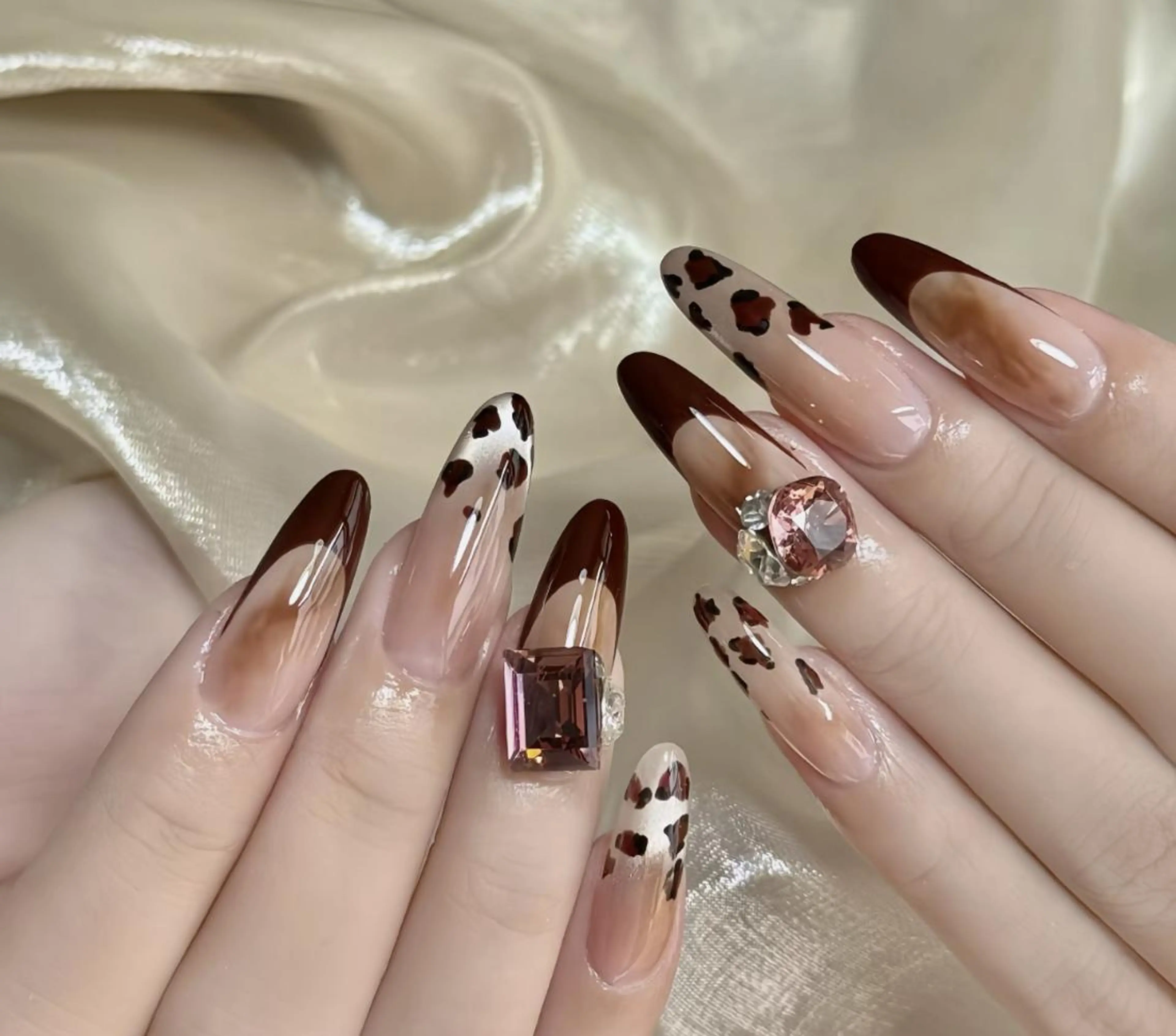 ネイル ハンドネイル 🎀 Ayaka_nailのネイルデザイン