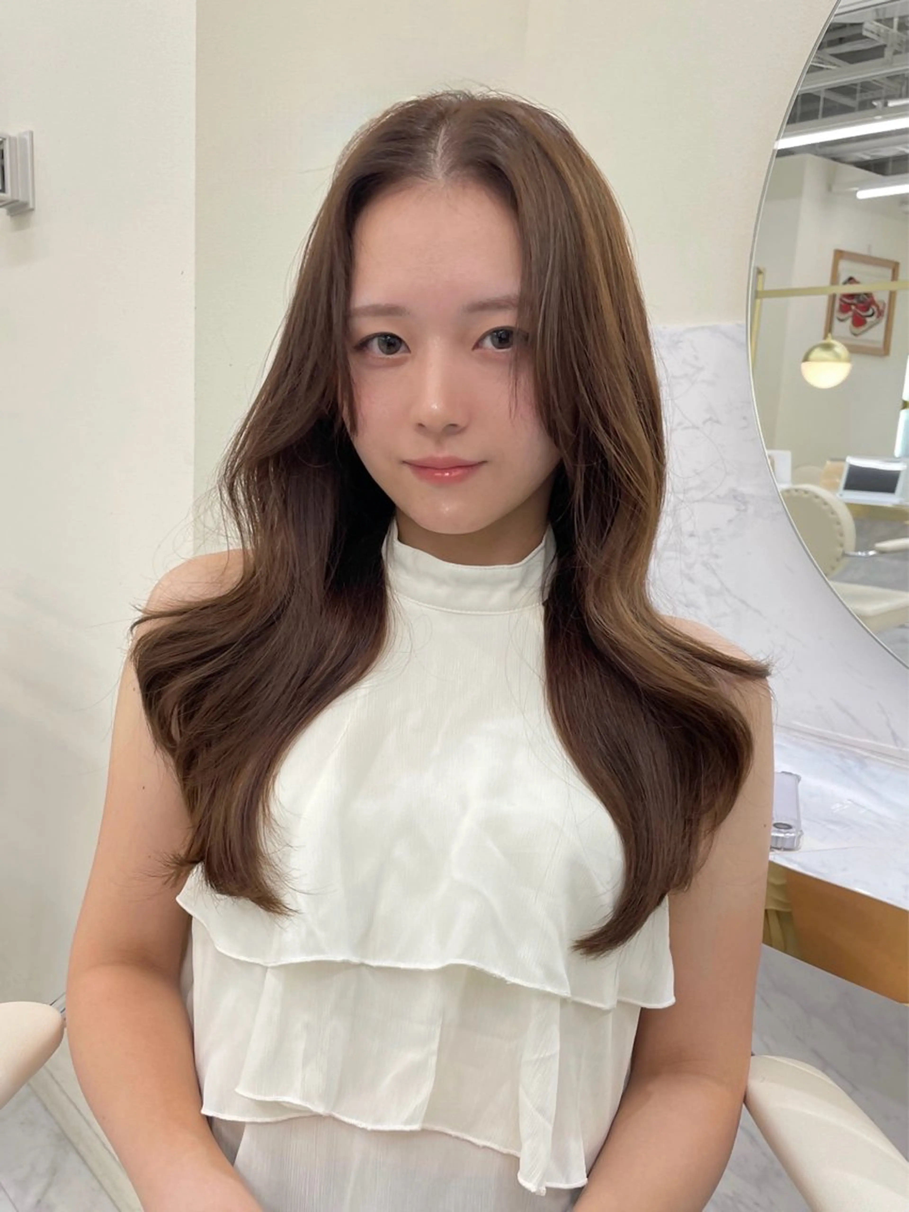 ロング カラー ヘアアレンジ アッシュ ベージュカラー ブリーチ 透明感カラー ダブルカラー カット ヘアカラー トリートメント mao透明感カラー 似合わせヘアメイクのヘアスタイル