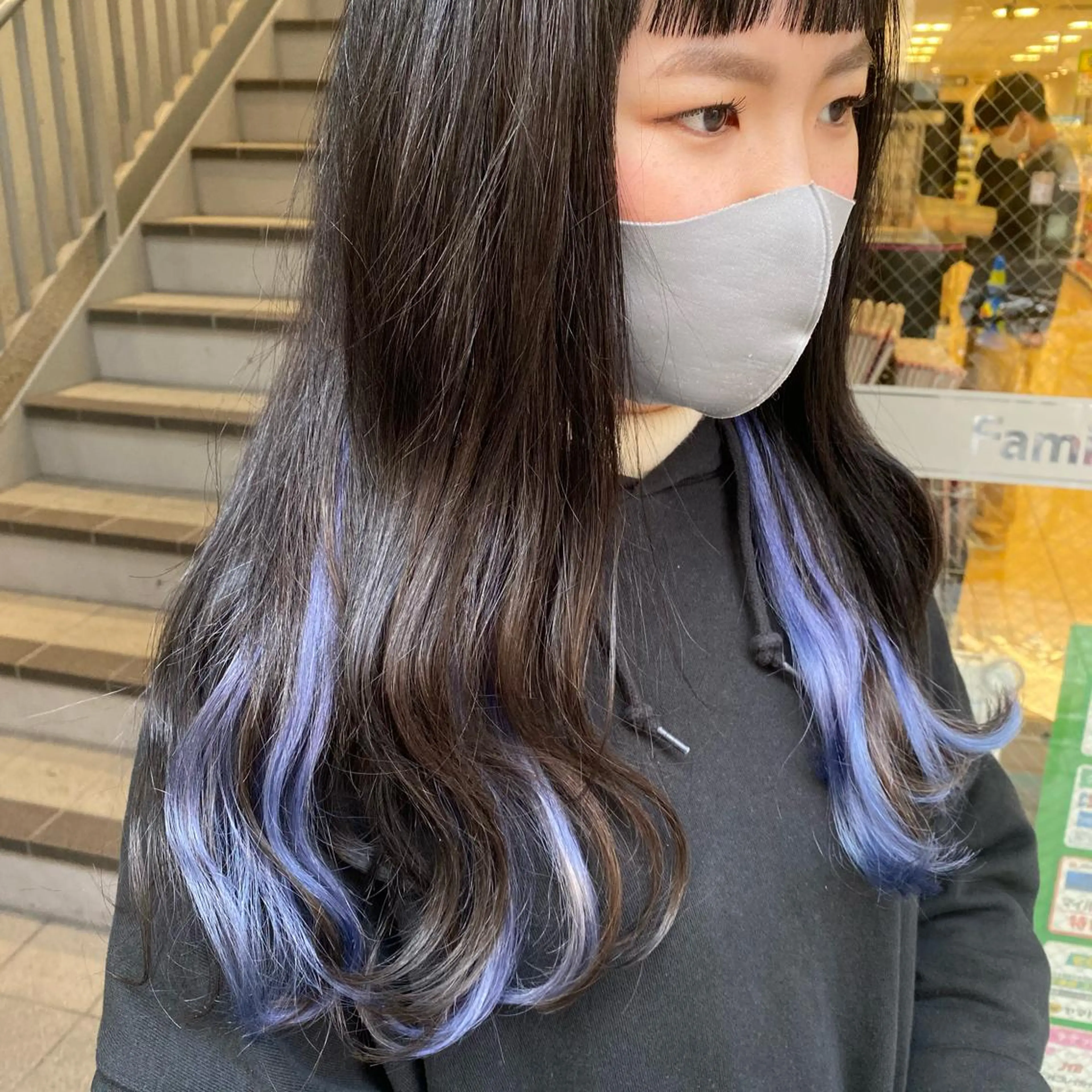 ロング しもかわ かほのヘアスタイル