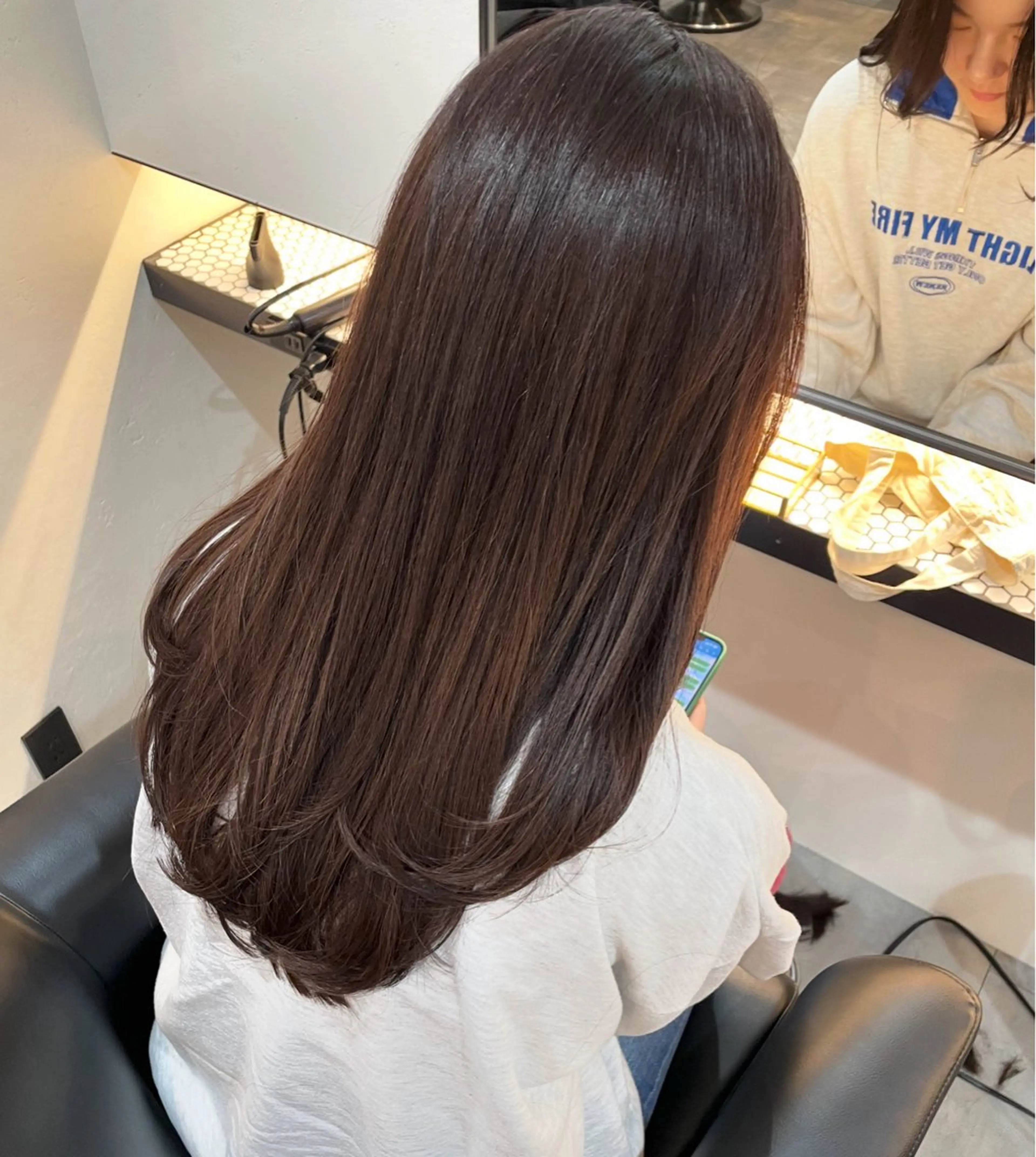 ミディアム カラー 髪質改善 トリートメント トリートメント 透け感カラー🫧 加納トモヒロのヘアスタイル