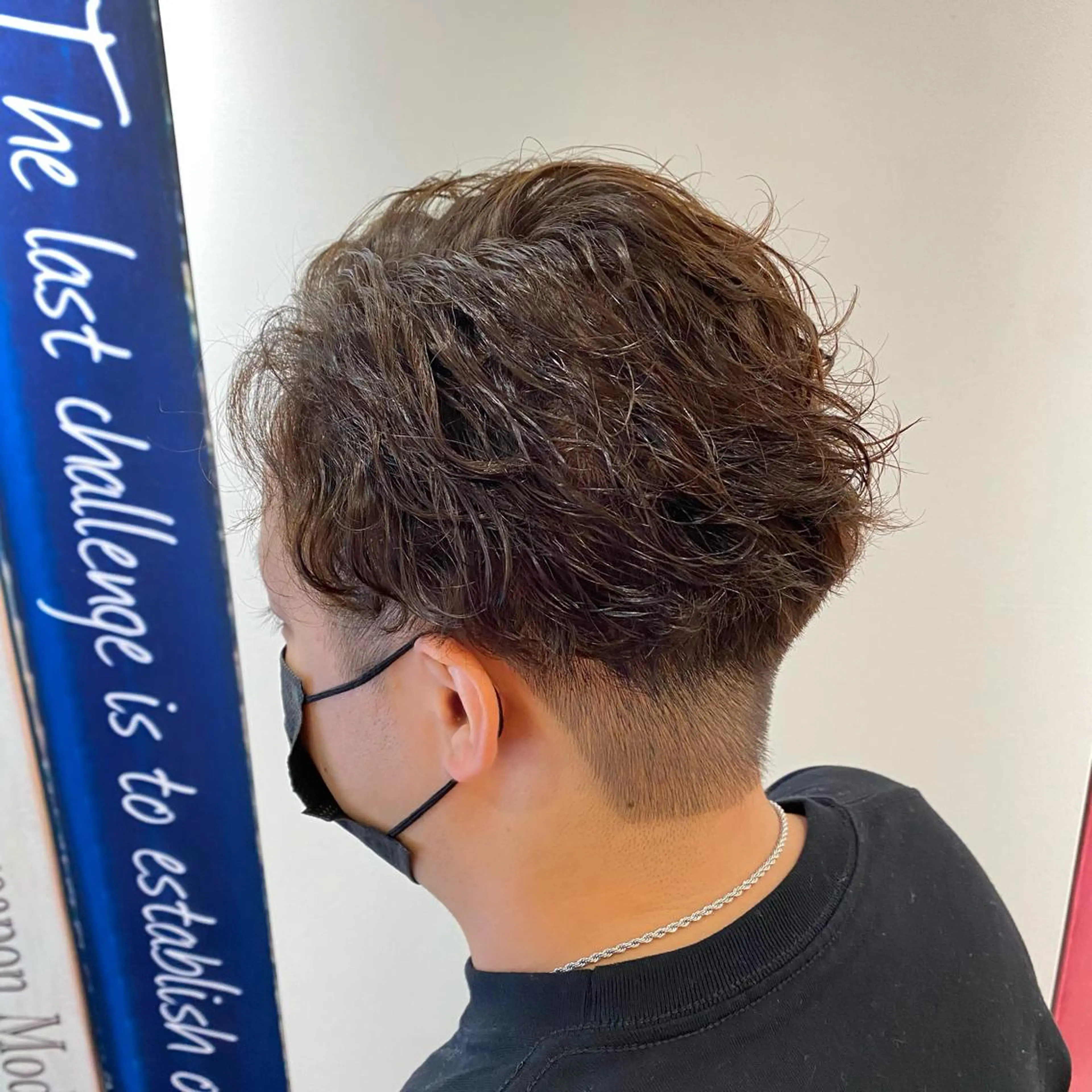 ショート パーマ メンズ 橋本 琉磨のヘアスタイル