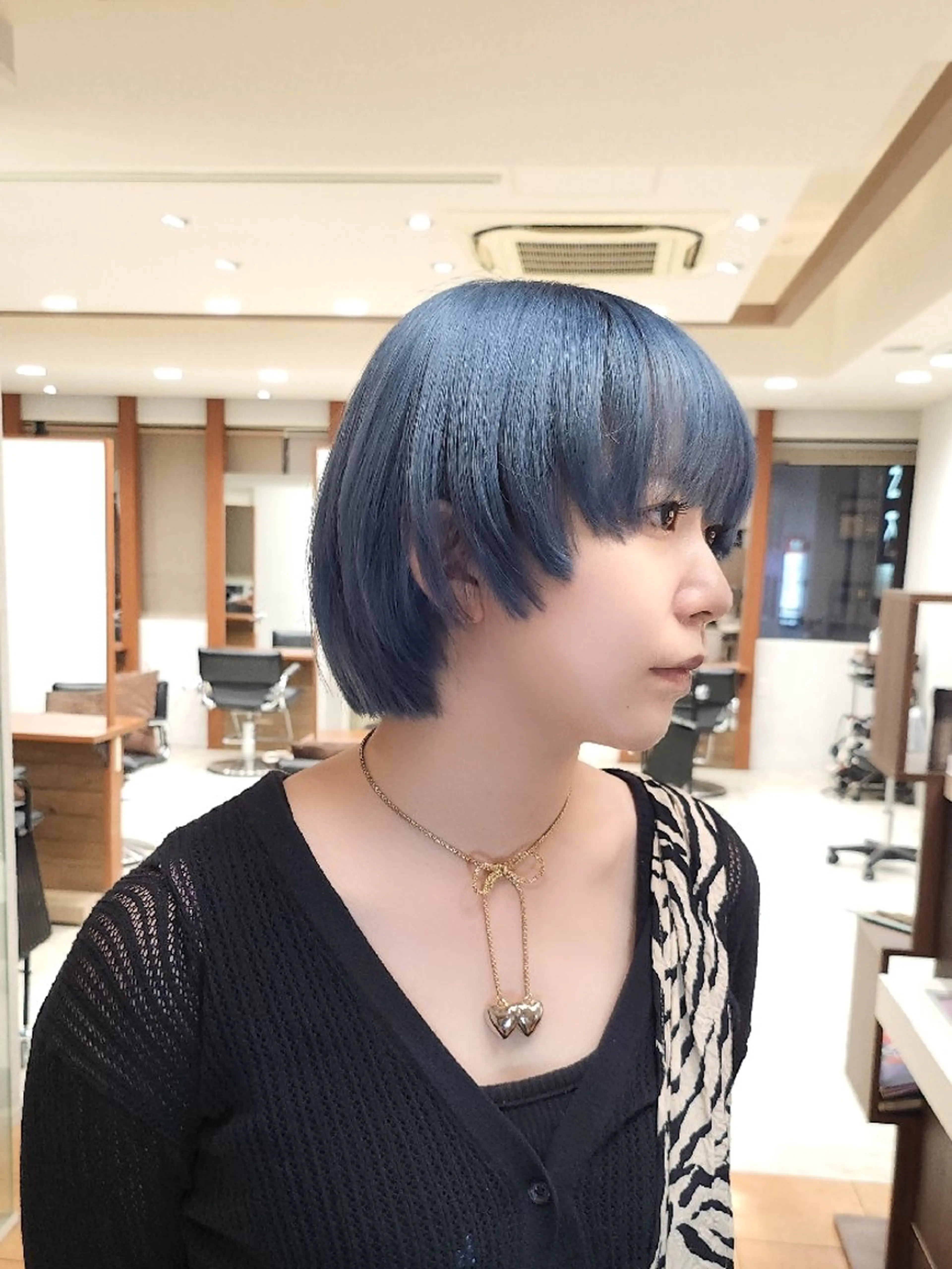 ショート カラー ヘアカラー トリートメント LYLICK所属・ケアブリーチ特化 same 🦈のヘアスタイル