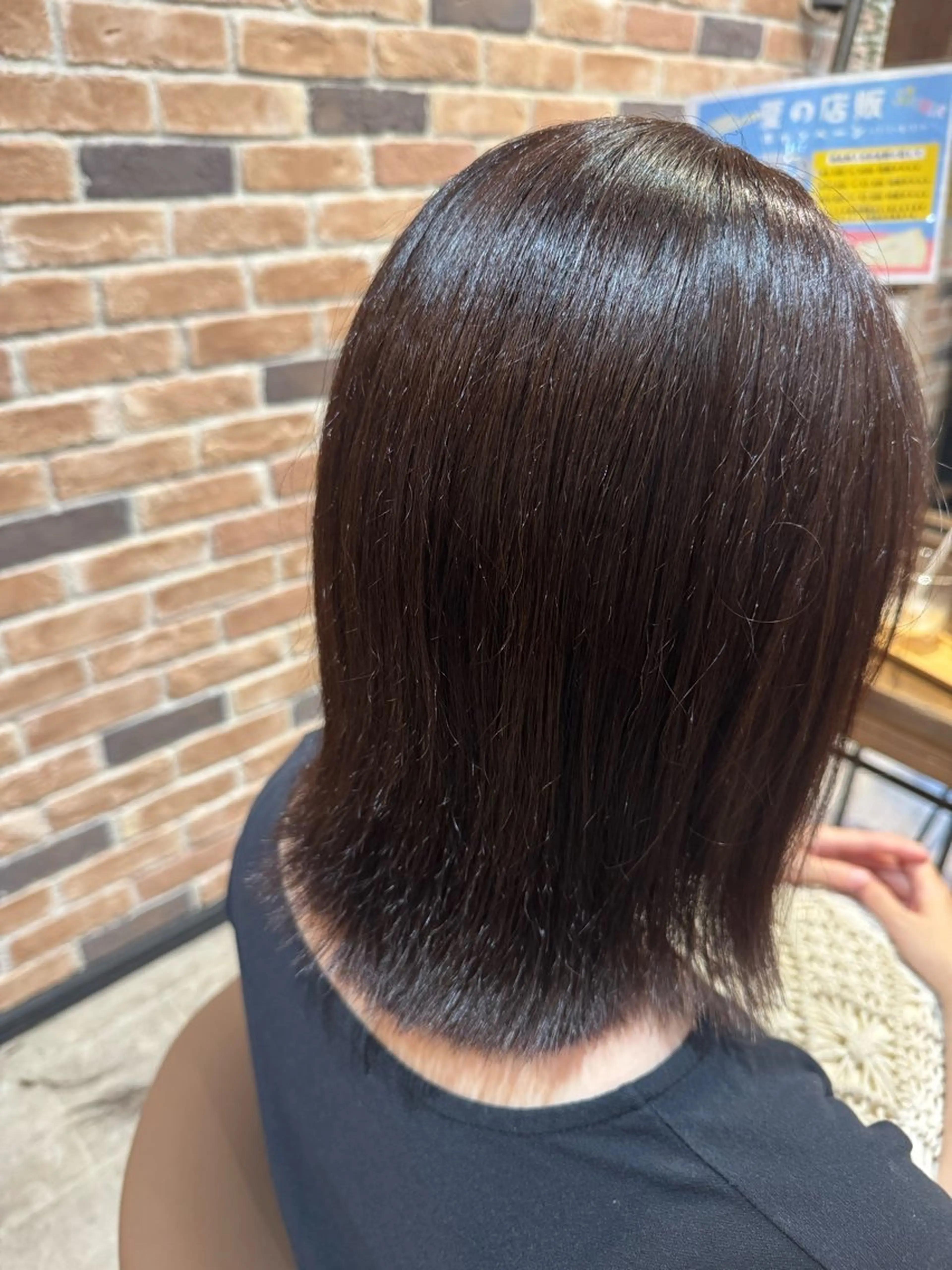 ミディアム カット ヘアカラー 日野 初音のヘアスタイル
