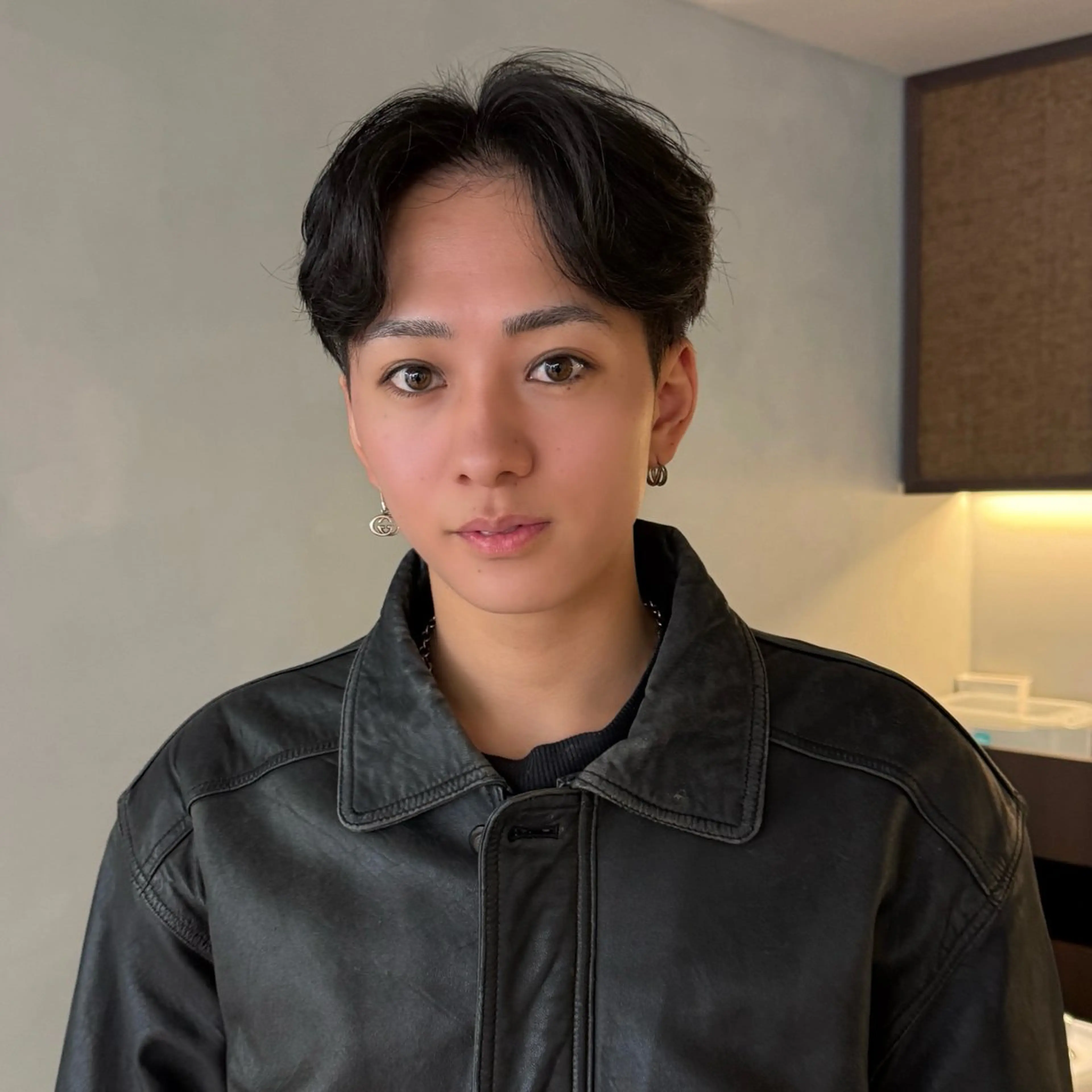 メンズ カット トリートメント FILMS Chiba所属・Hiroki/韓国 センターパートのヘアスタイル