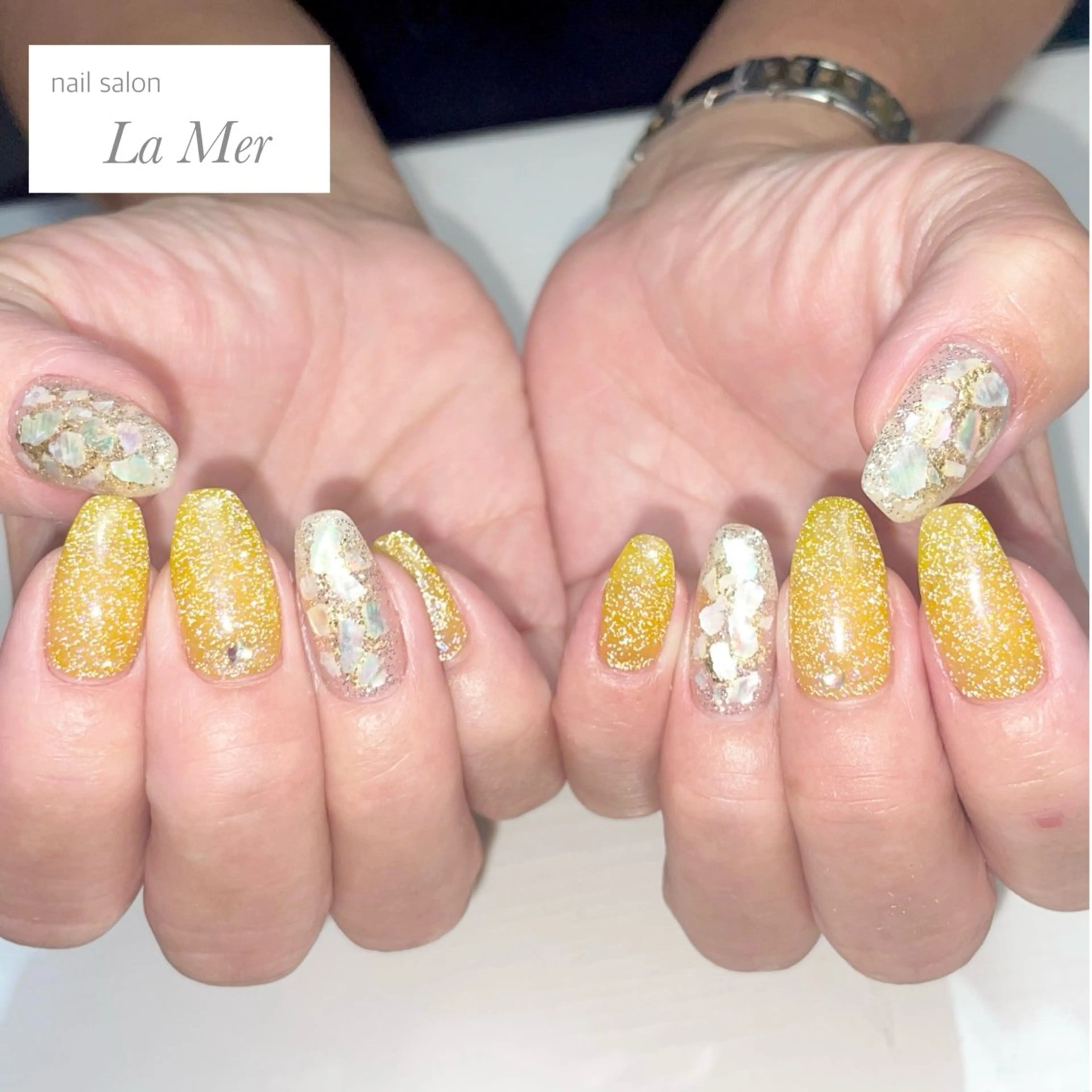ネイル フラッシュネイル ロングネイル ショートネイル 夏ネイル 黄色 ハンドネイル nailsalon La Merのネイルデザイン