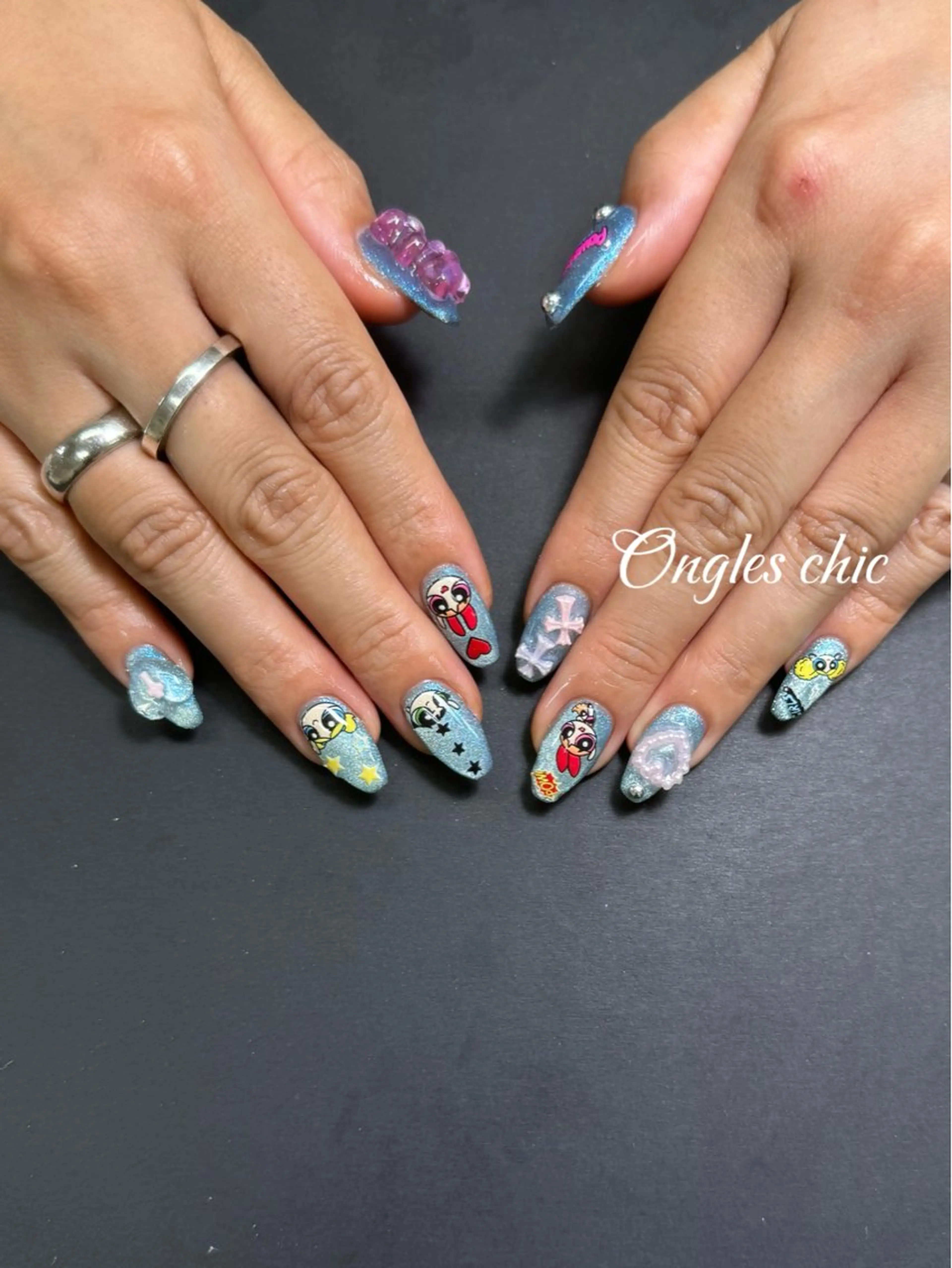 ネイル ハンドネイル ongles chicのネイルデザイン