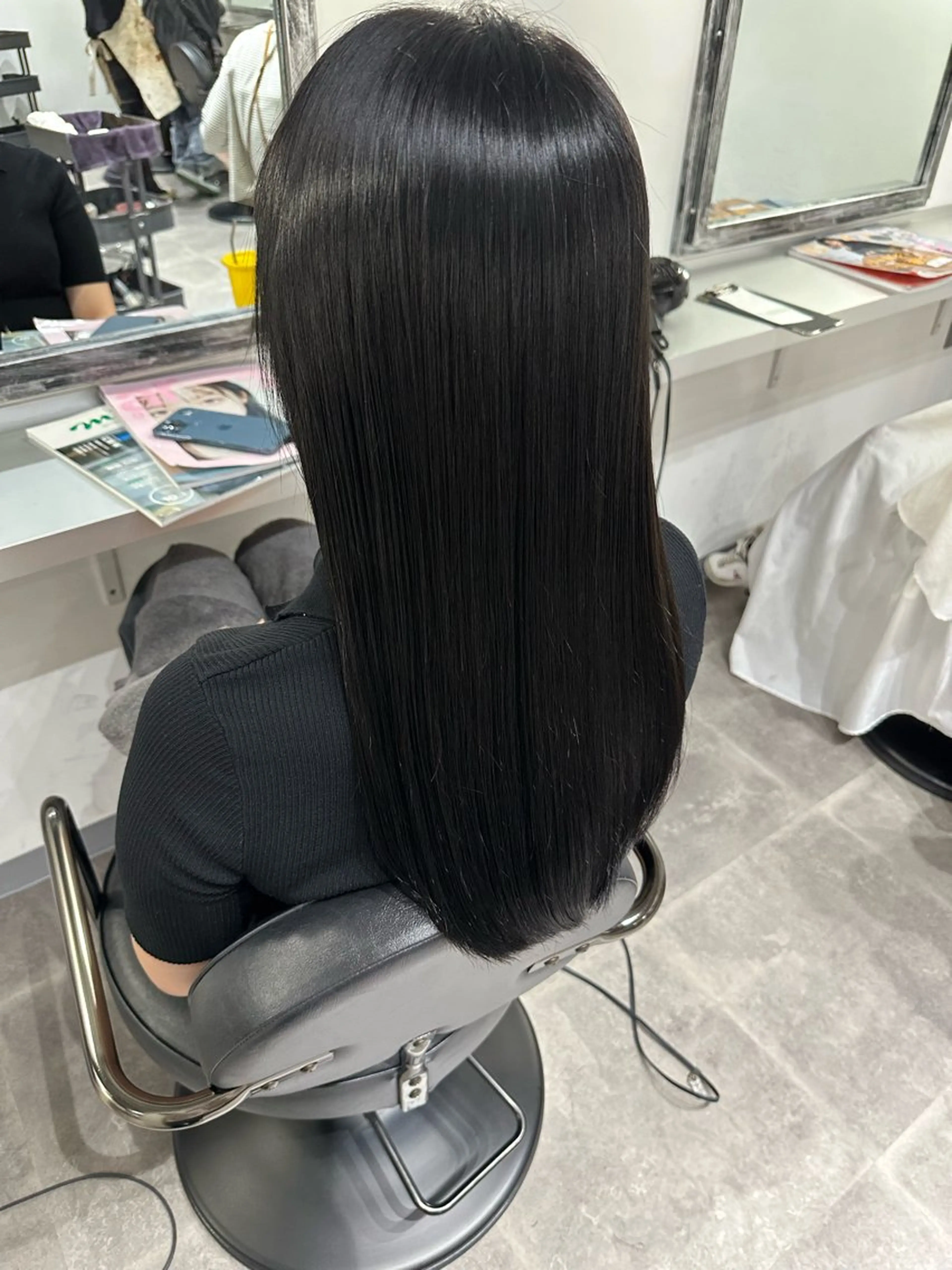 セミロング カラー ブリーチ 篠崎 佑季のヘアスタイル