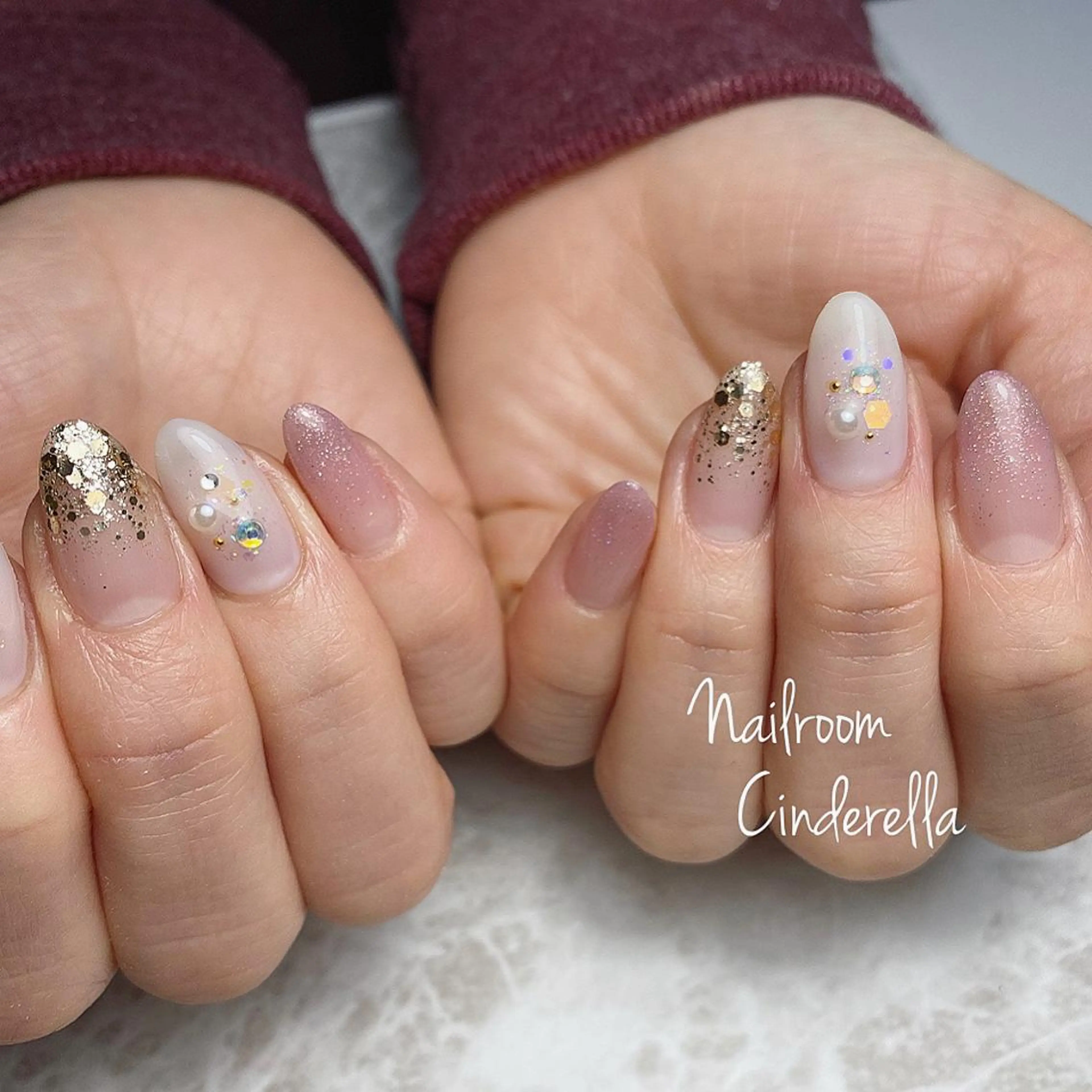 ネイル キラキラネイル オフィスネイル Nailroom. Cinderellaのネイルデザイン