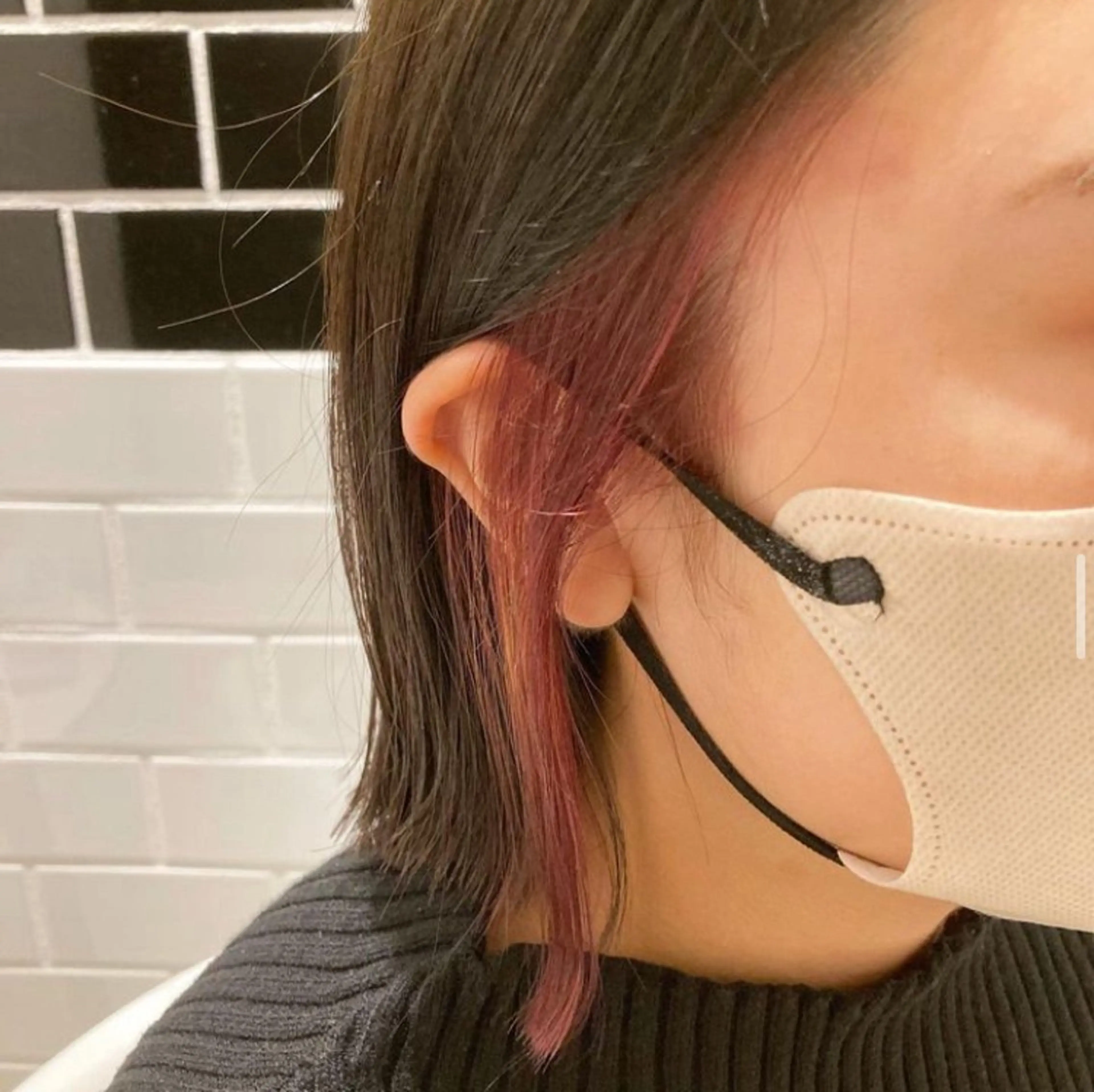 ショート カラー ヘアアレンジ 切りっぱなしボブ ショートボブ ブリーチ ケアブリーチ カシス エグチ アキラのヘアスタイル