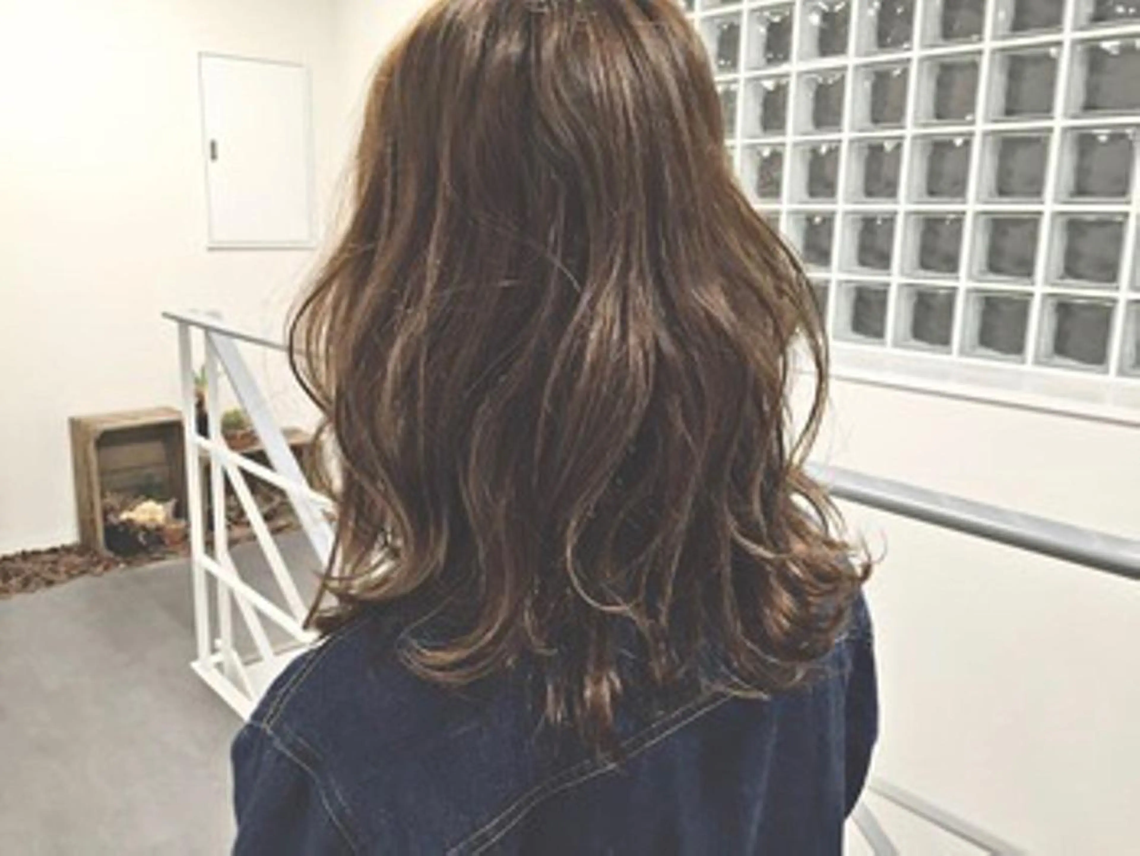 セミロング 外国人風カラー ハイライト the BRIDGE hair salonのヘアスタイル