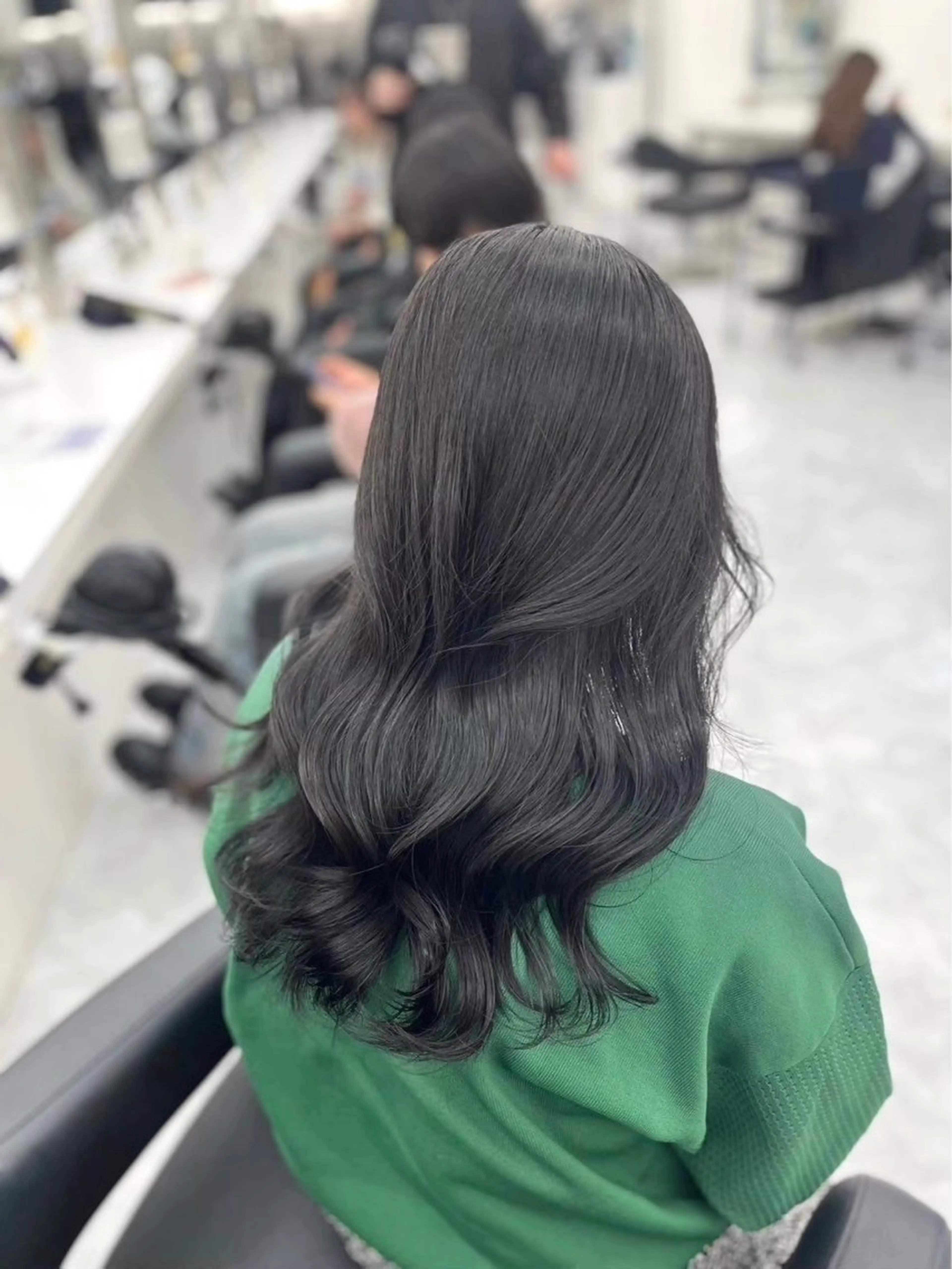 ロング カラー ヘアカラー 海外風ブリーチなし 🫒Rion🫒🩶のヘアスタイル