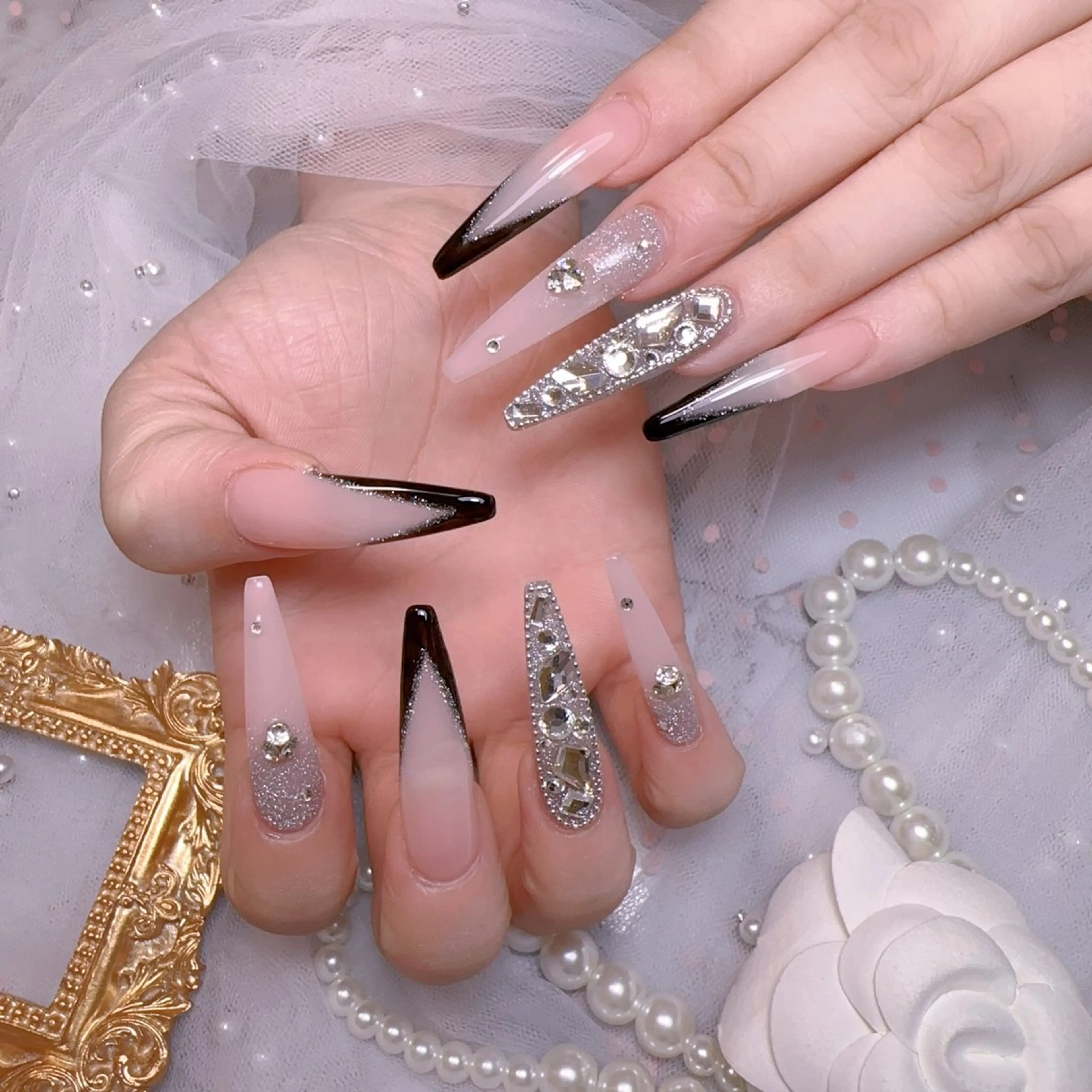ネイル オーロラネイル フットネイル 韓国ネイル ラメ(グリッター) ラメグラデーション ハンドネイル Belle nail salon 新小岩のネイルデザイン