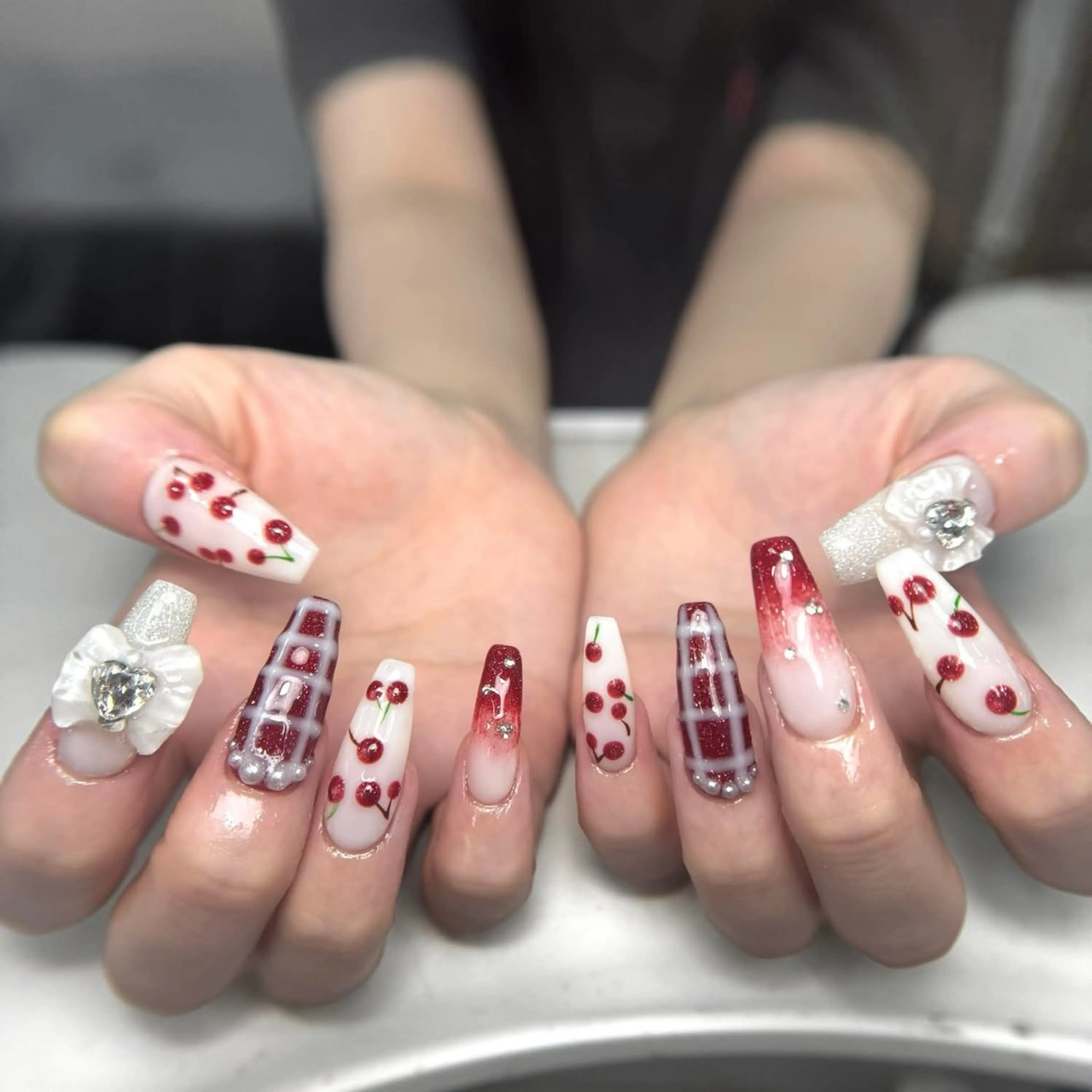 ネイル アートネイル 成人式 ジェルネイル ニュアンスネイル ネイルチップ Kora Nailのネイルデザイン