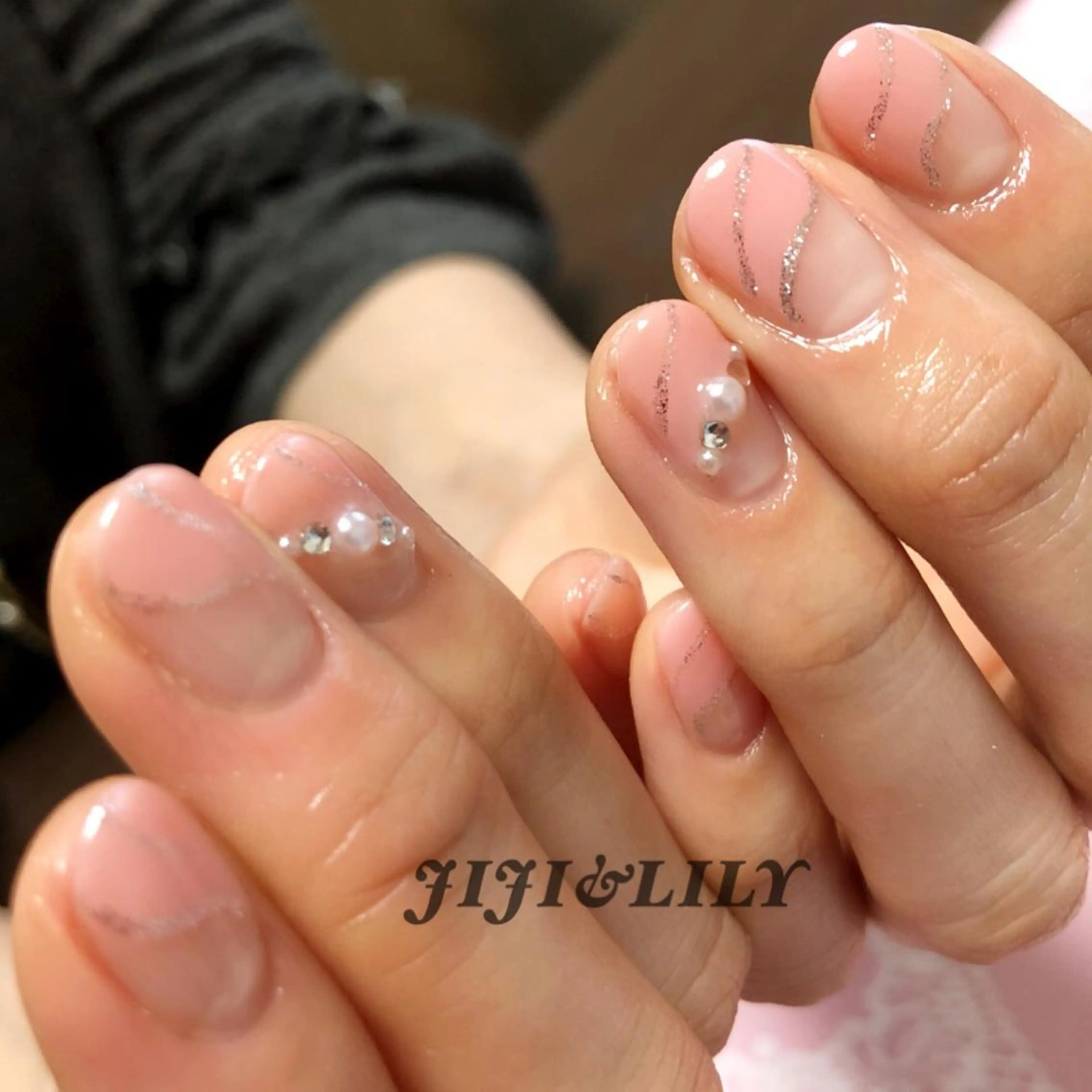ネイル フレンチネイル 斜めフレンチ 豊田 圭子のネイルデザイン