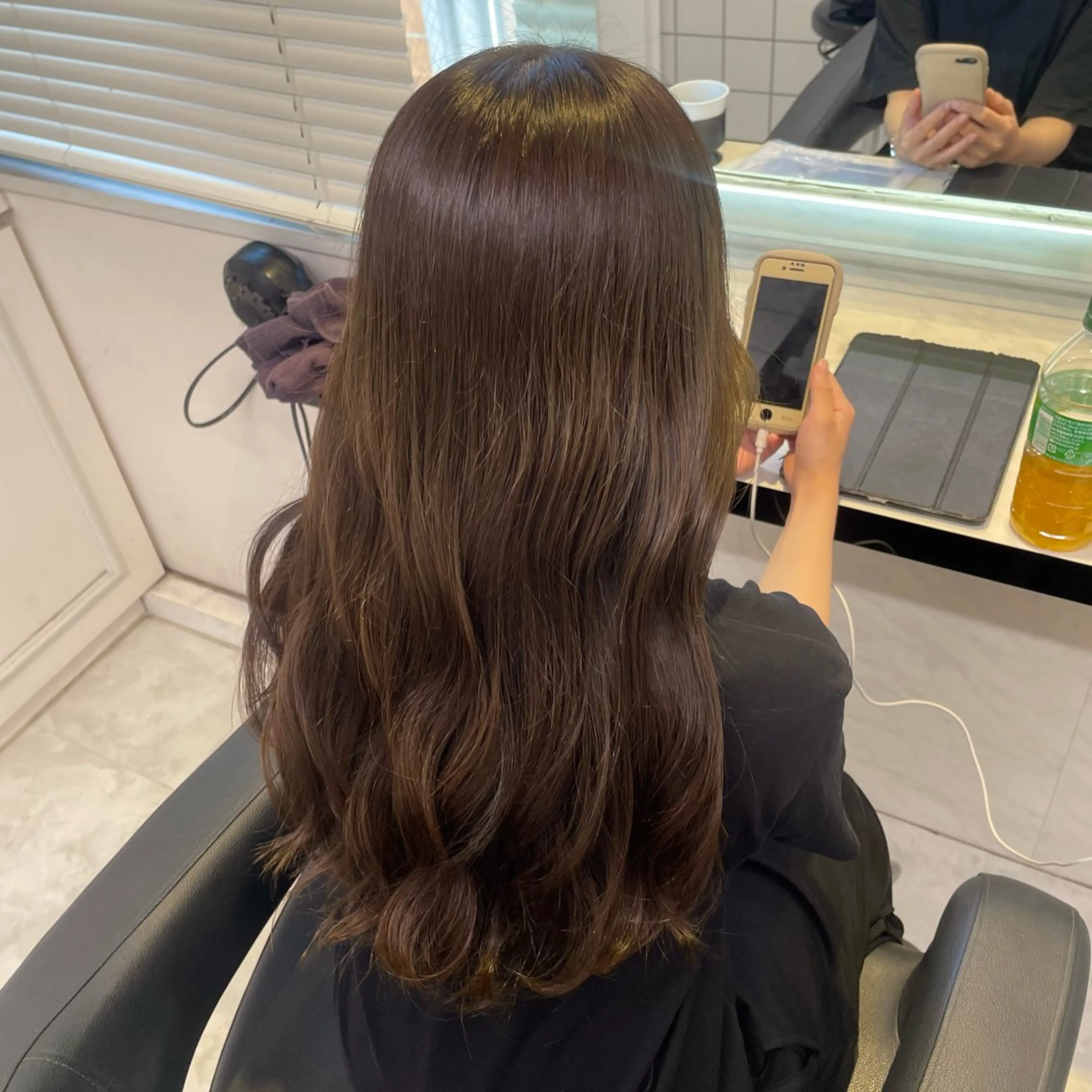 セミロング ヘアカラー うる艶トレンドヘア 🕊️上野BABYのヘアスタイル