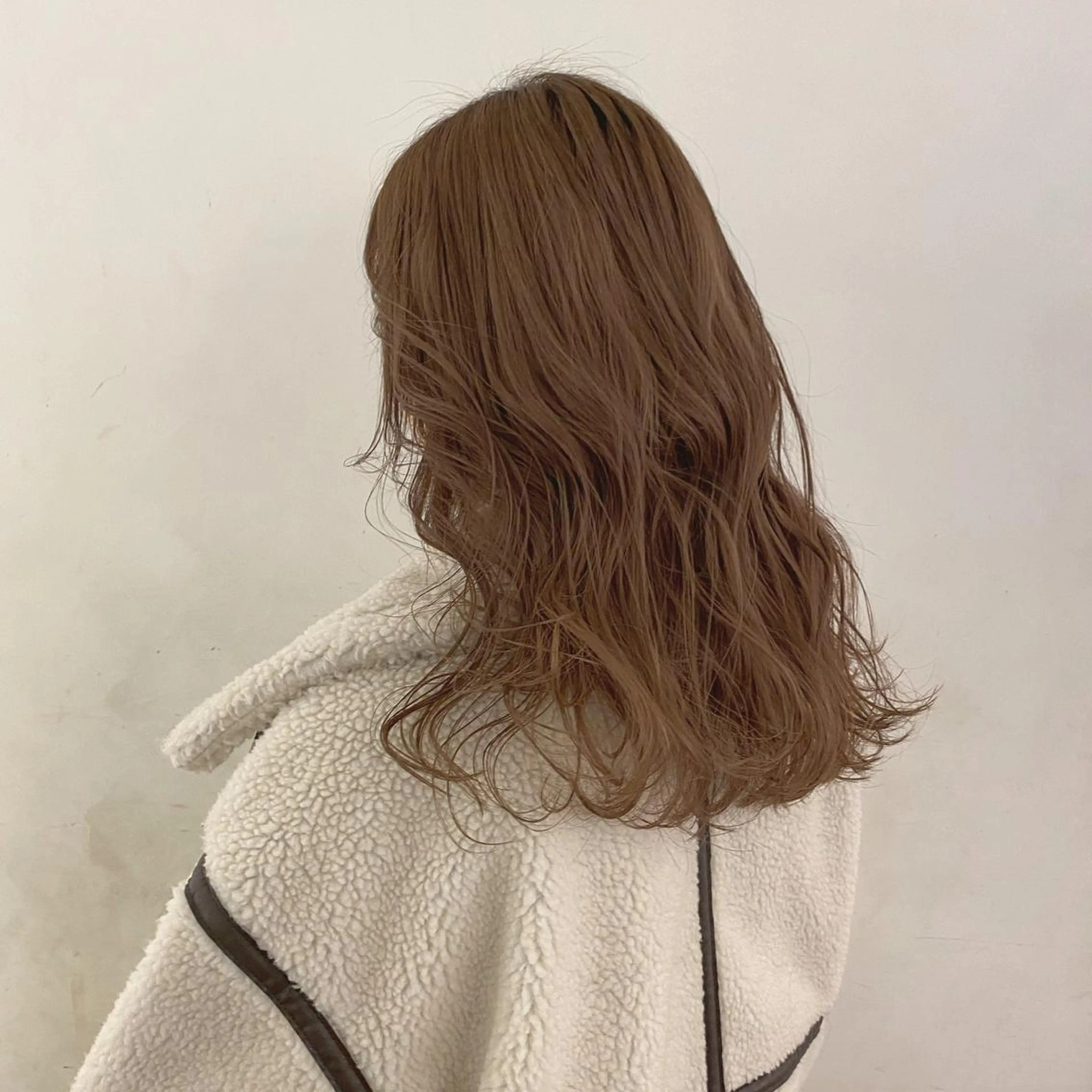 ロング カラー ベージュカラー ミルクティーベージュ ピンクカラー ヘアカラー トリートメント the path ナツミのヘアスタイル
