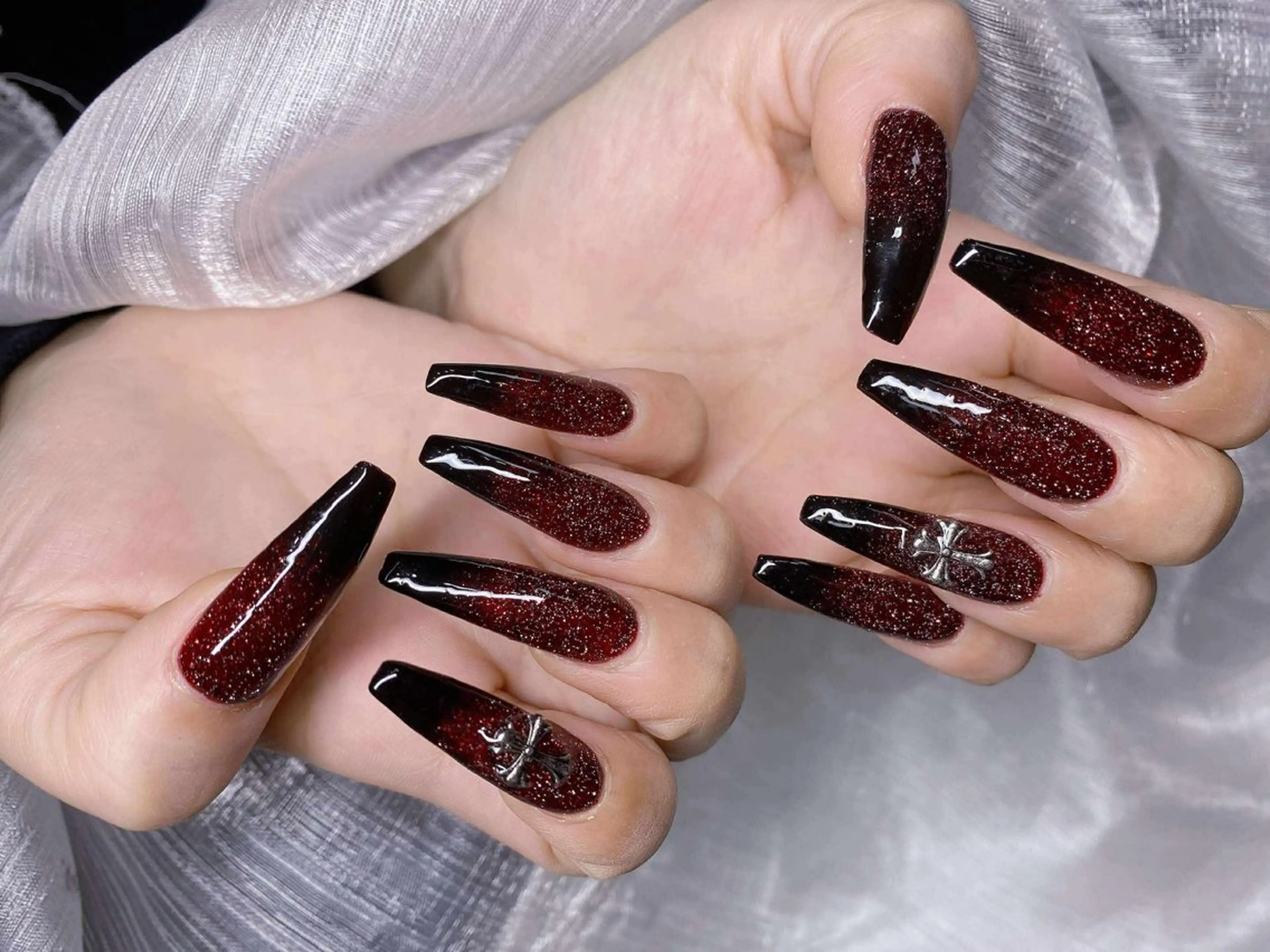 ネイル 長さ出し グラデーション 卒業式 キラキラネイル マグネットネイル ハンドネイル Lee Nailsのネイルデザイン