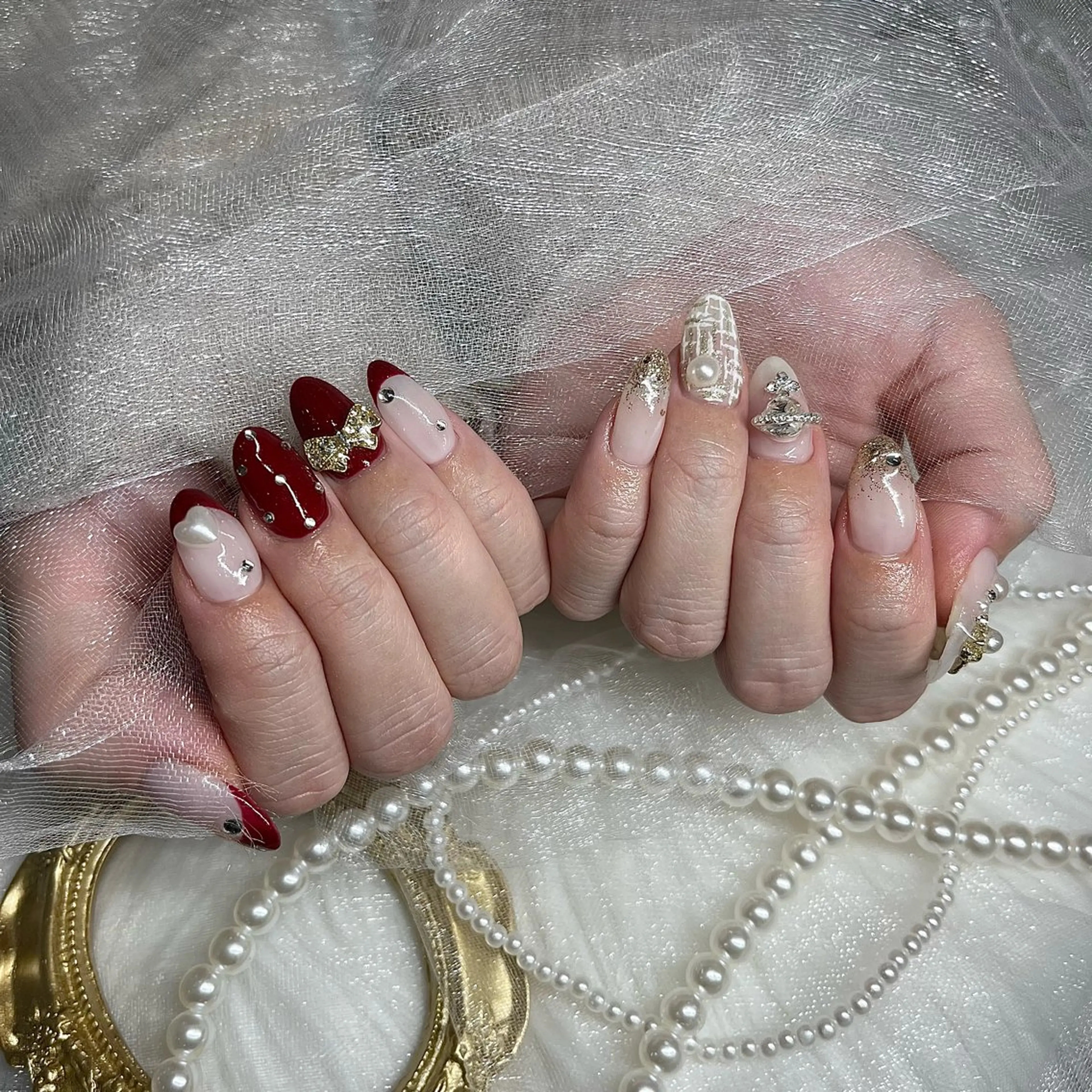 ネイル アートネイル フレンチネイル ツイードネイル 冬ネイル クリスマス ハンドネイル Babel新町店 _mao🩵のネイルデザイン