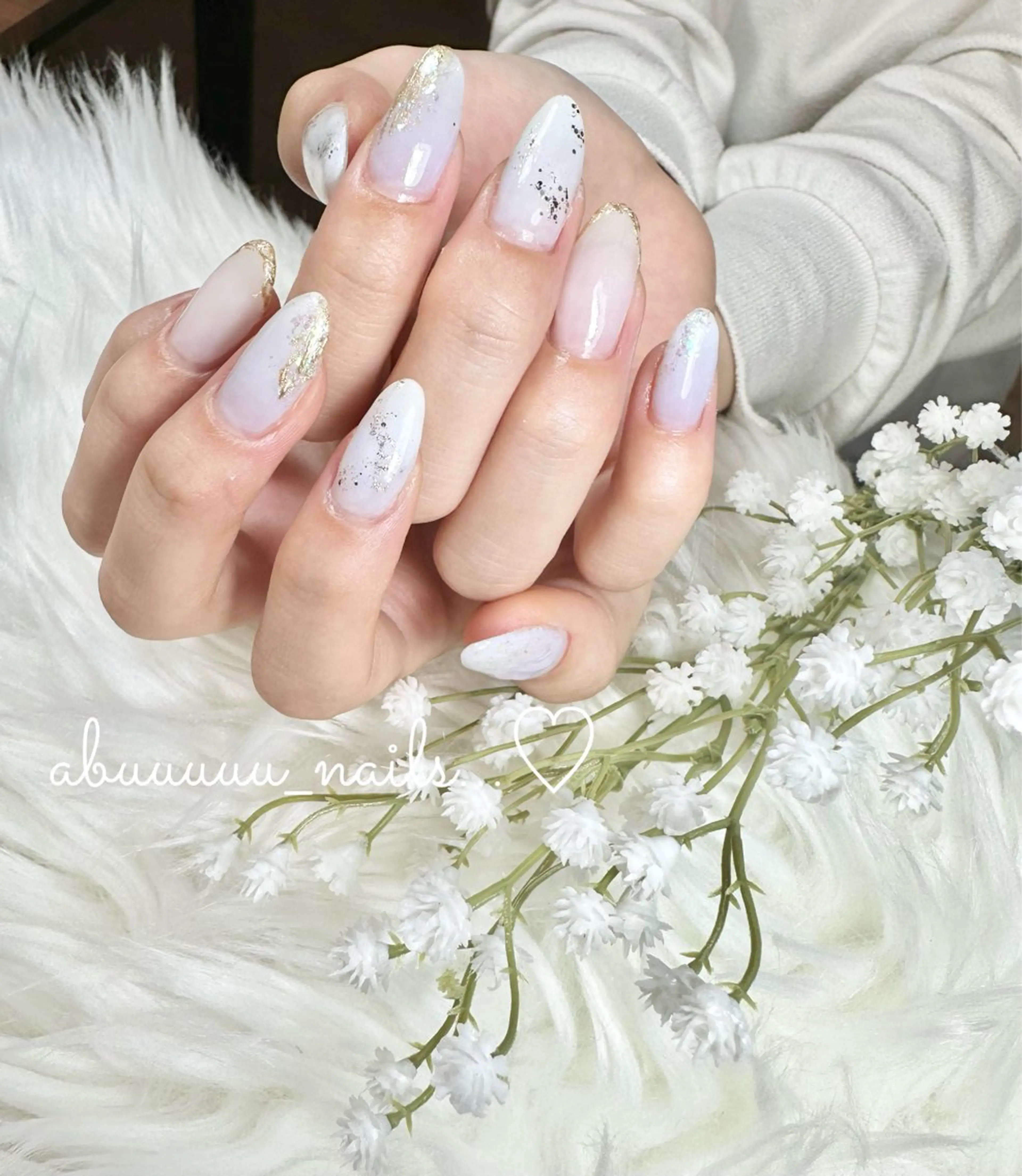 ネイル ホログラムネイル ニュアンスネイル ハンドネイル abuuuuu nailsのネイルデザイン